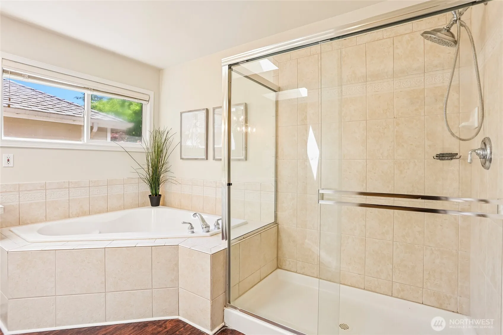 2906 257th Place SE, Sammamish, WA 98075