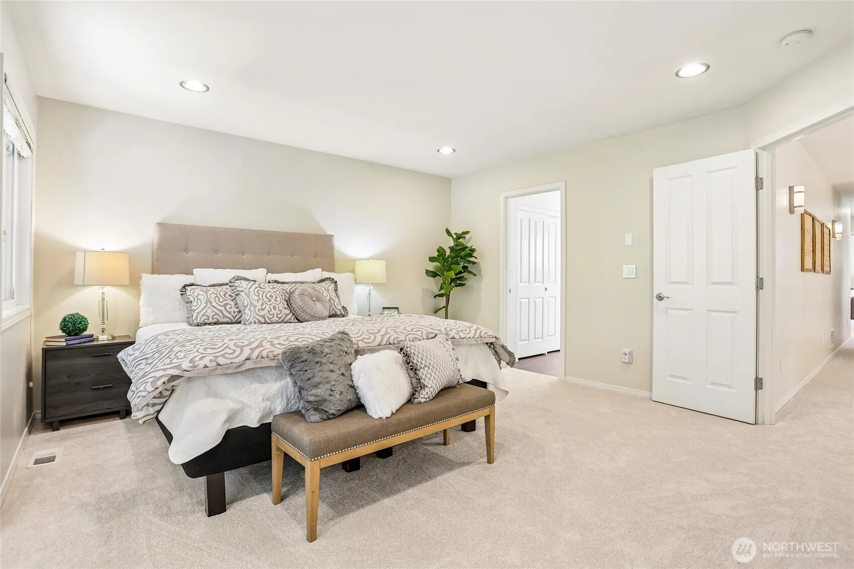 2906 257th Place SE, Sammamish, WA 98075