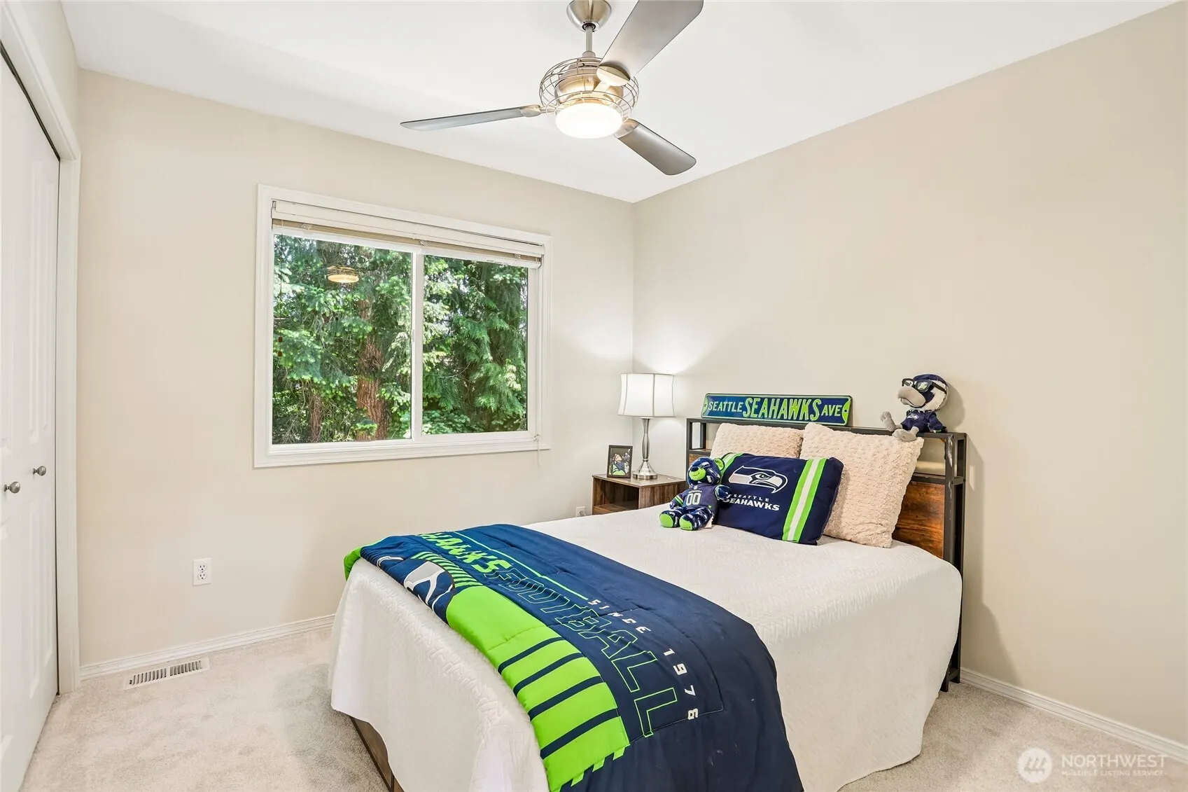 2906 257th Place SE, Sammamish, WA 98075