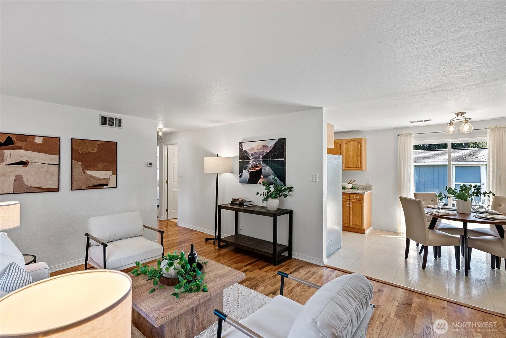 16812 123rd Avenue SE, Renton, WA 98058-6047