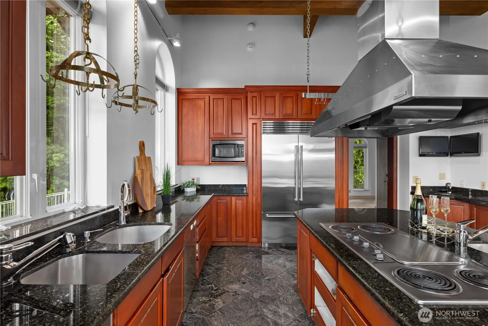 5454 194th Avenue SE, Issaquah, WA 98027