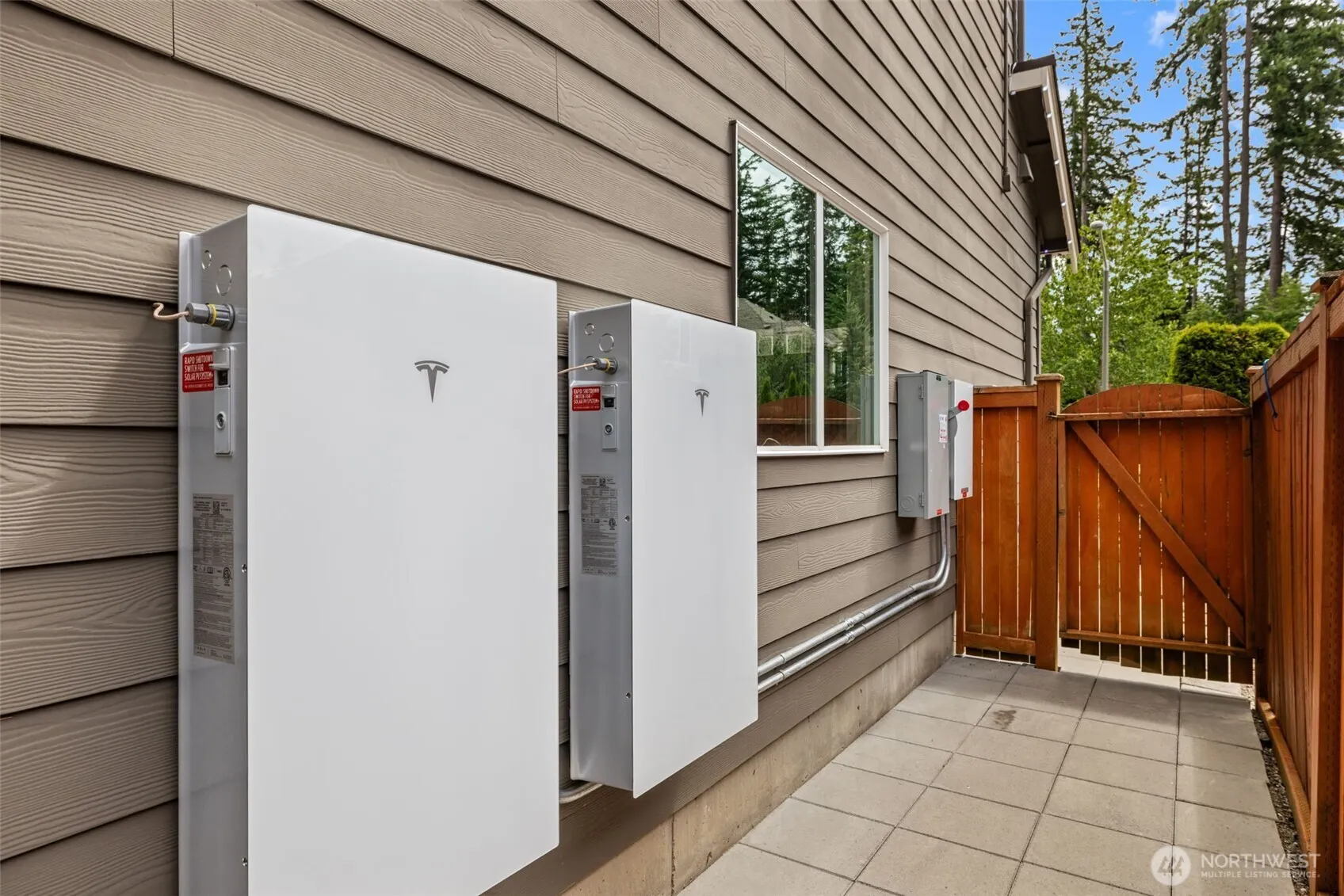 21250 NE 9th Place , Sammamish, WA 98074