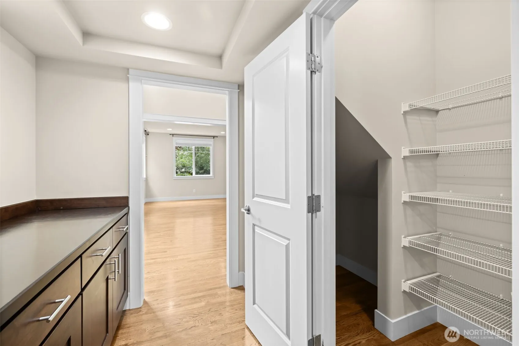 21250 NE 9th Place , Sammamish, WA 98074