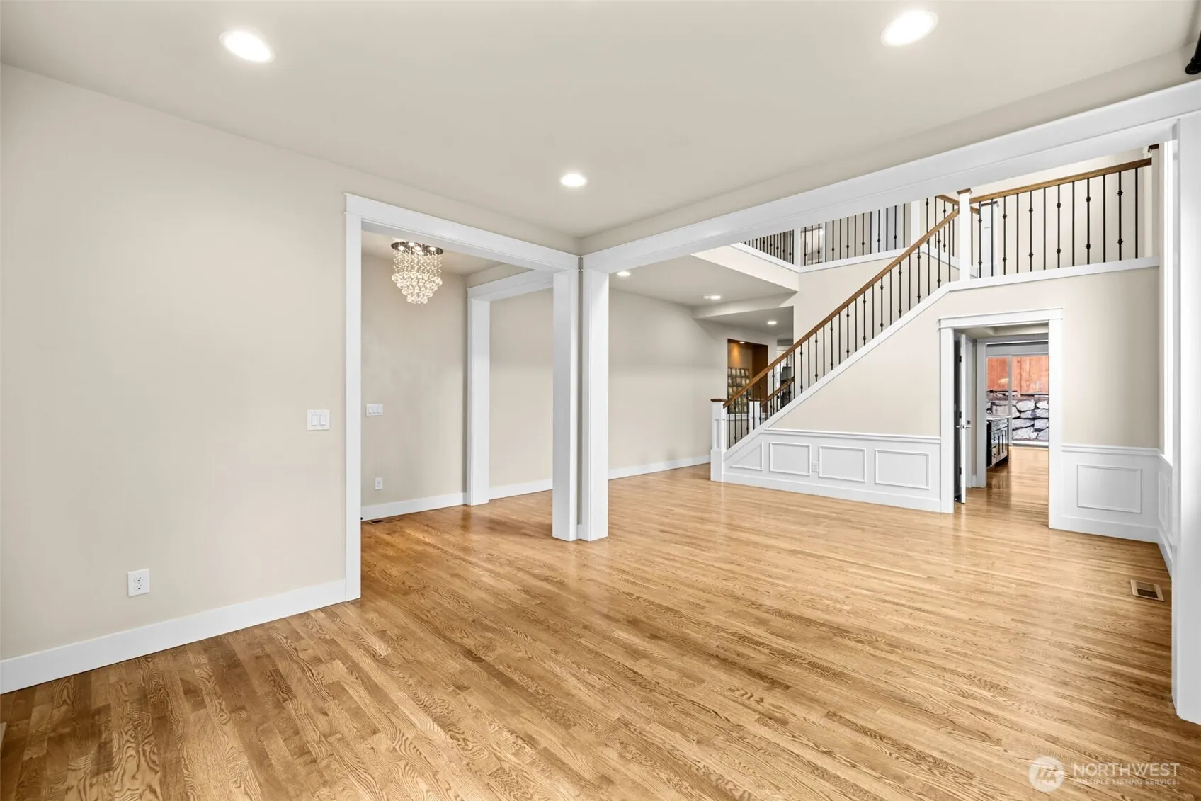 21250 NE 9th Place , Sammamish, WA 98074