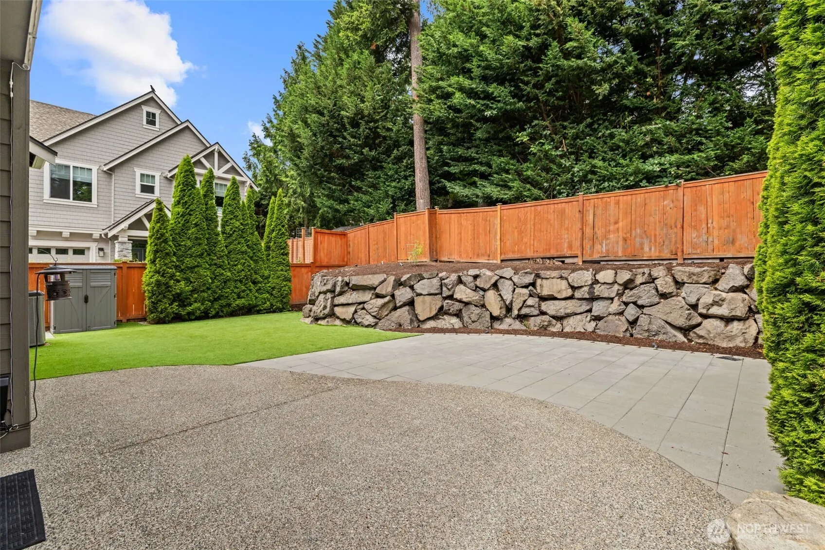21250 NE 9th Place , Sammamish, WA 98074