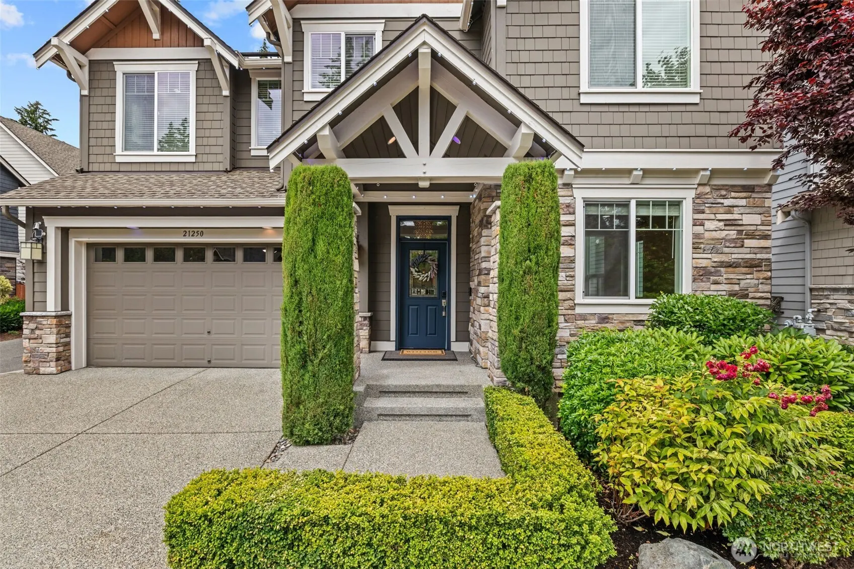 21250 NE 9th Place , Sammamish, WA 98074