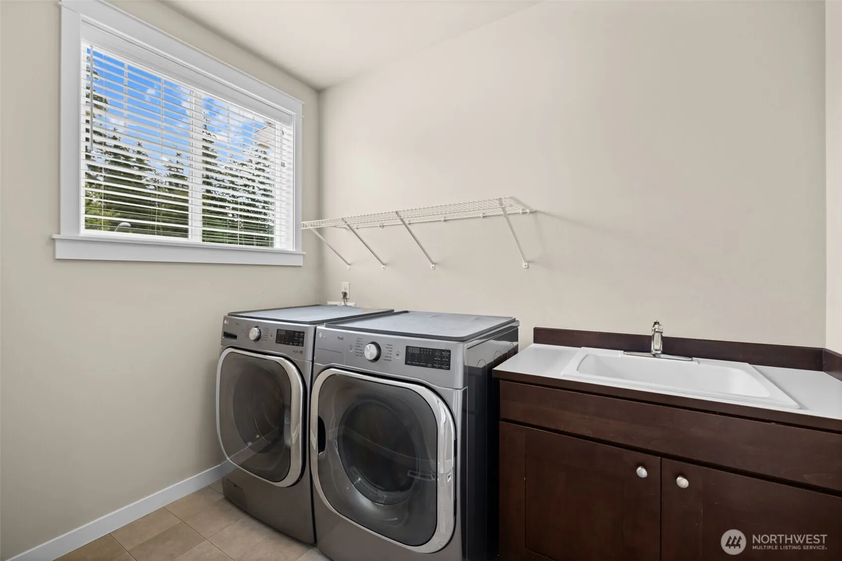 21250 NE 9th Place , Sammamish, WA 98074