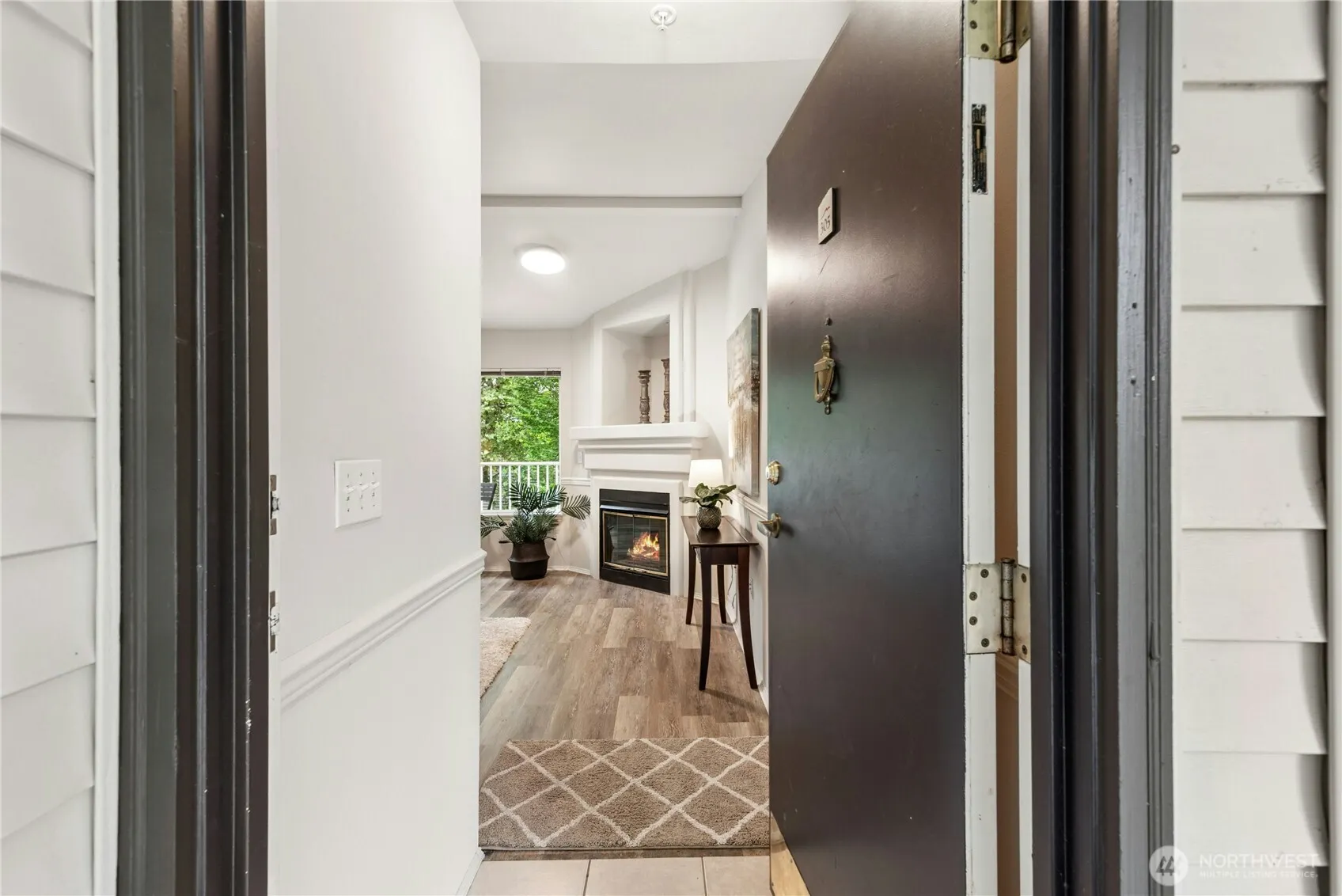 25235 SE Klahanie Boulevard #E305, Sammamish, WA 98029