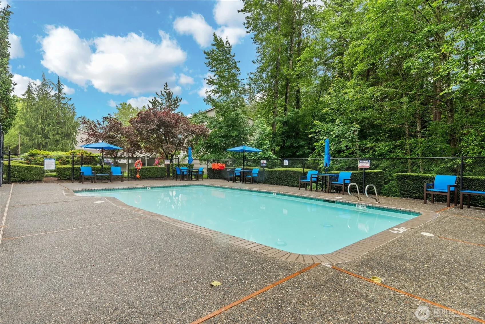 25235 SE Klahanie Boulevard #E305, Sammamish, WA 98029