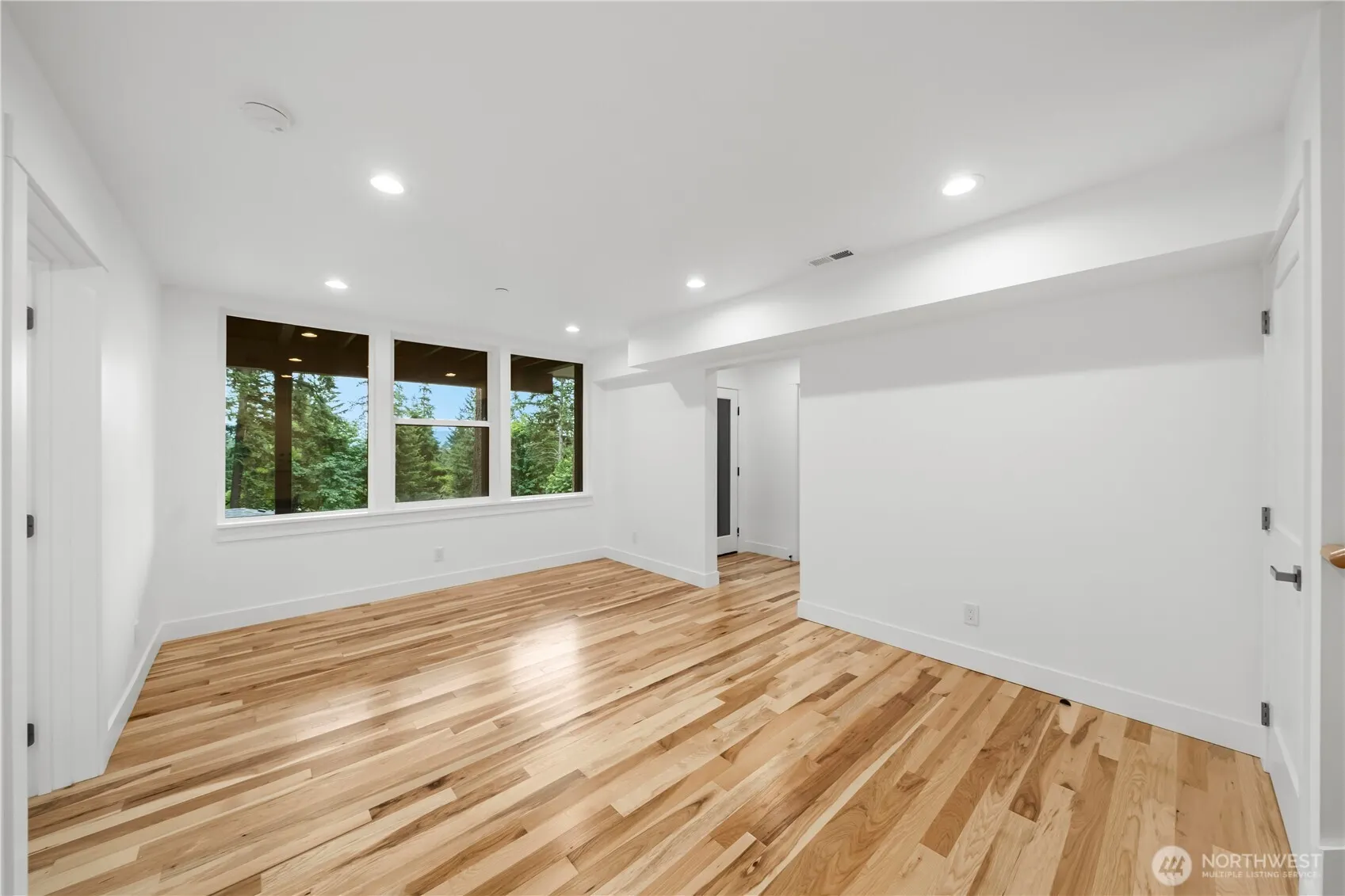 21037 NE 15th Street , Sammamish, WA 98074
