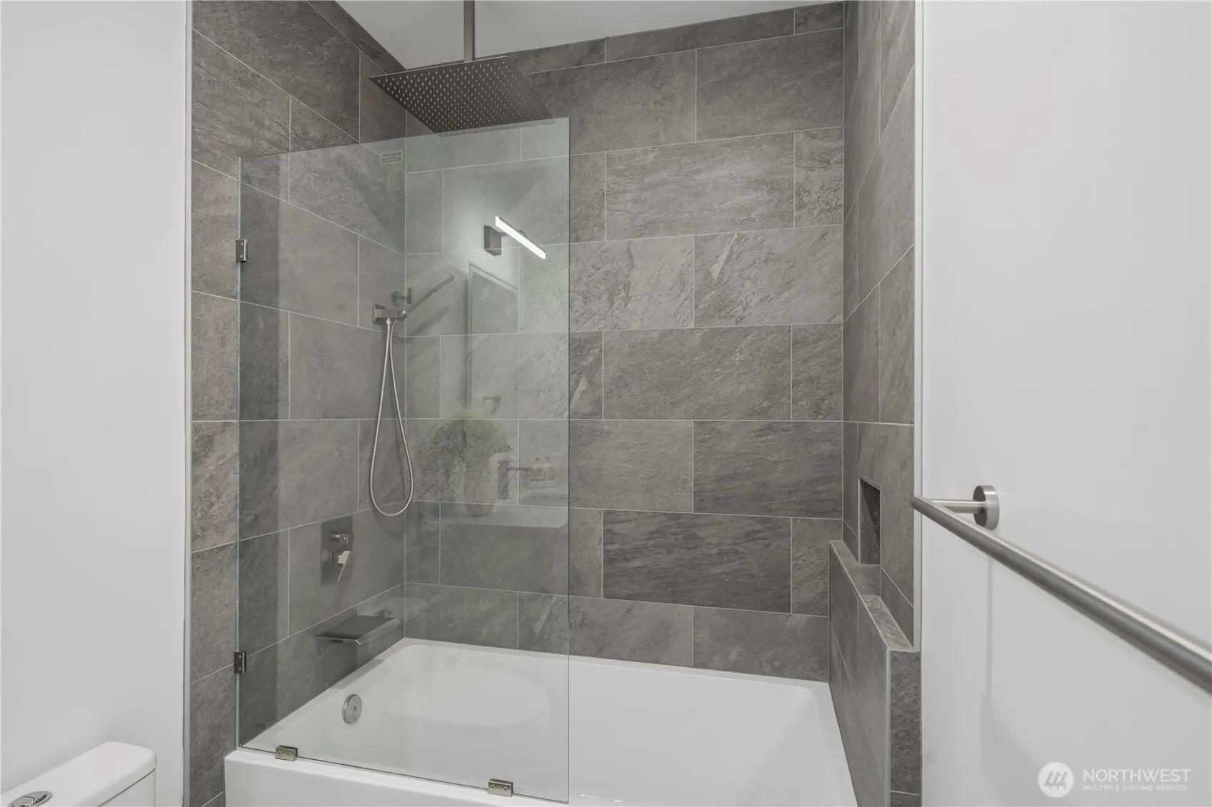 21037 NE 15th Street , Sammamish, WA 98074