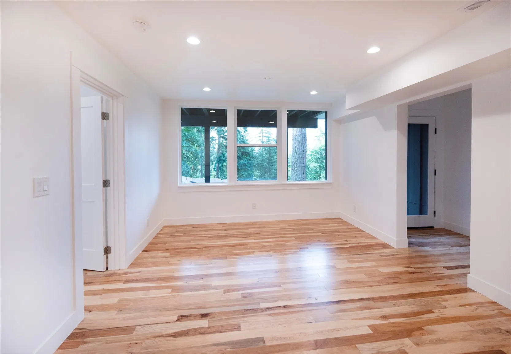 21037 NE 15th Street , Sammamish, WA 98074