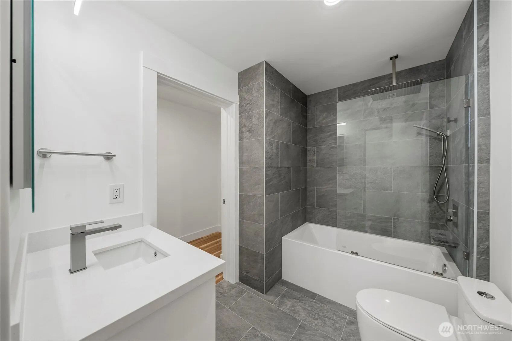 21037 NE 15th Street , Sammamish, WA 98074