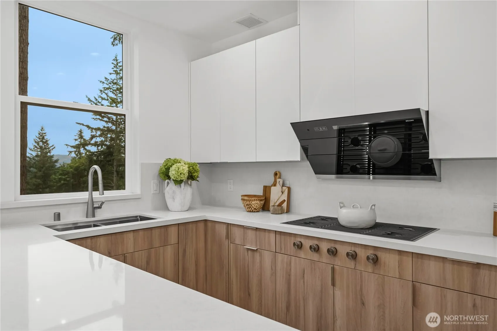 21037 NE 15th Street , Sammamish, WA 98074