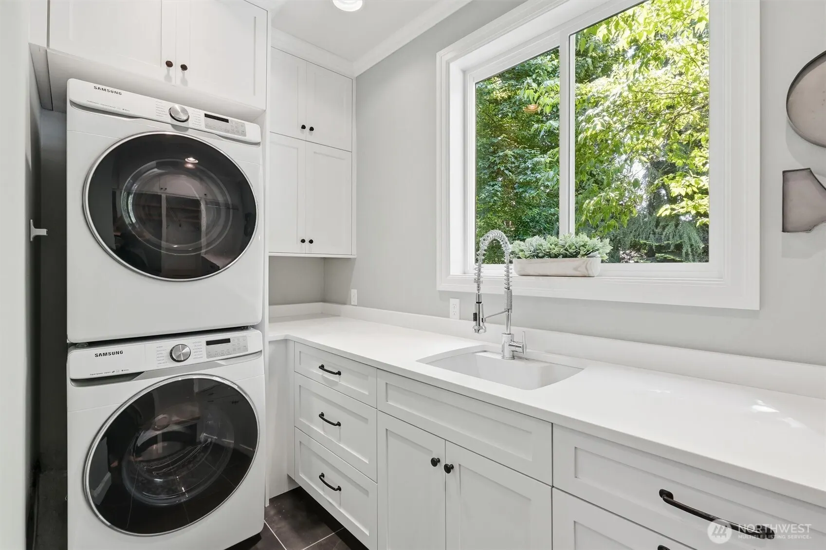 25817 SE 31st Place , Sammamish, WA 98075