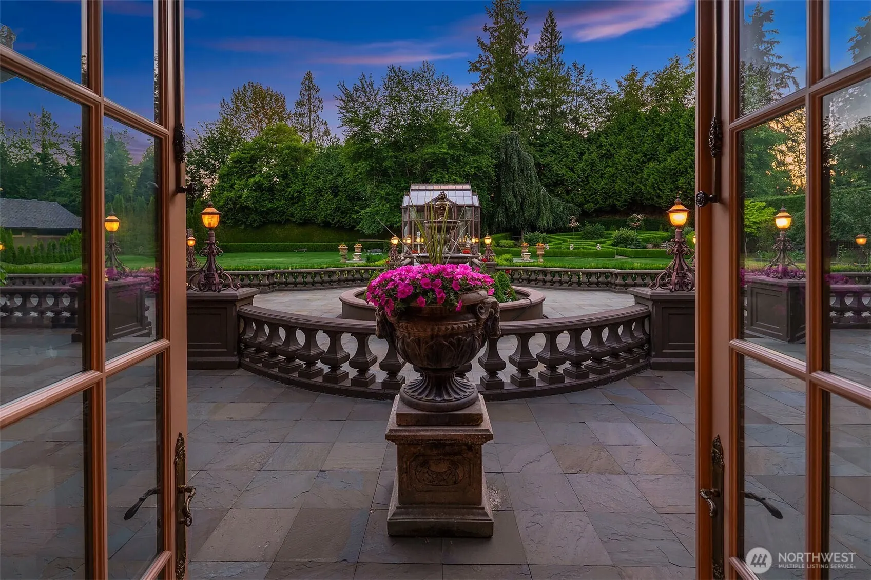 14523 172nd Avenue NE, Woodinville, WA 98072-4557