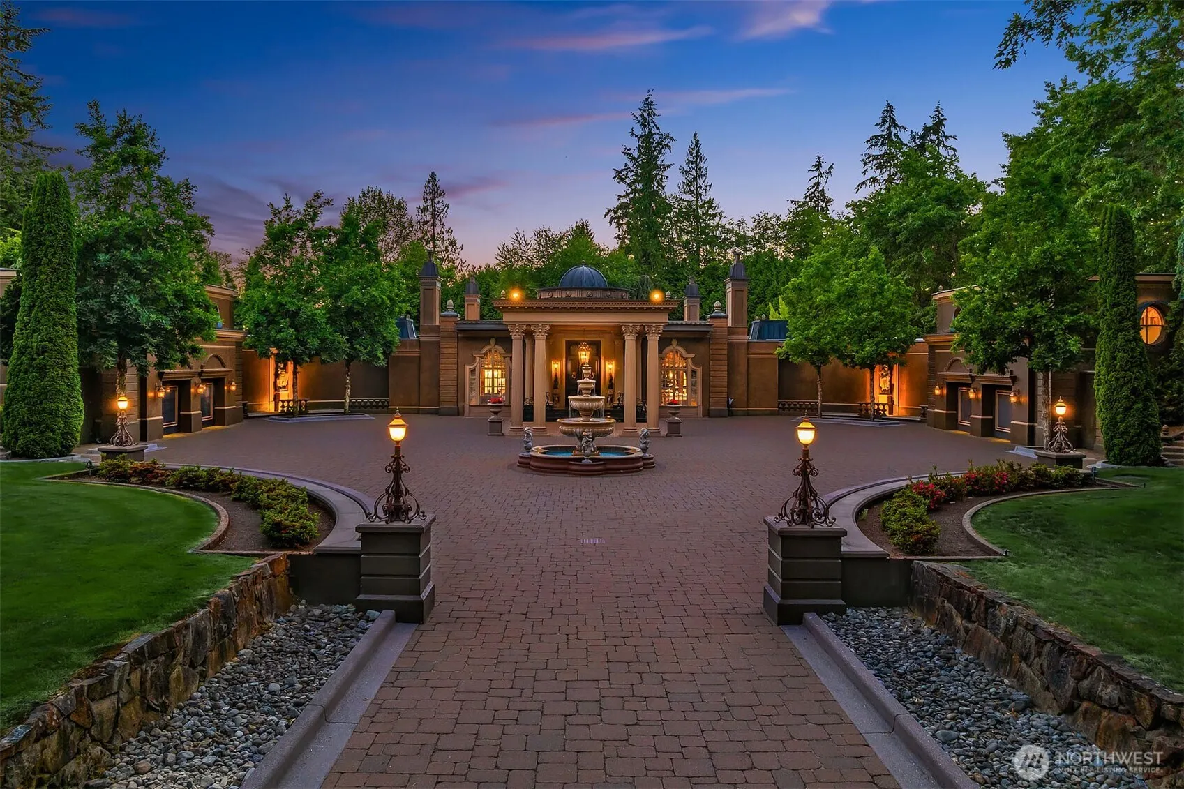 14523 172nd Avenue NE, Woodinville, WA 98072-4557