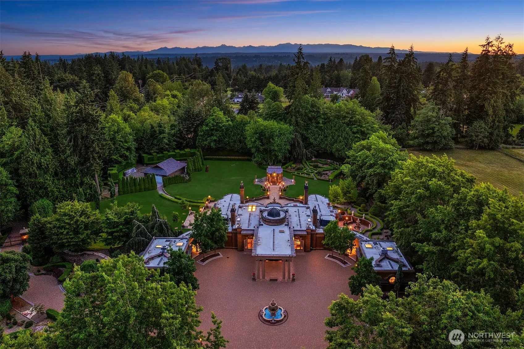 14523 172nd Avenue NE, Woodinville, WA 98072-4557