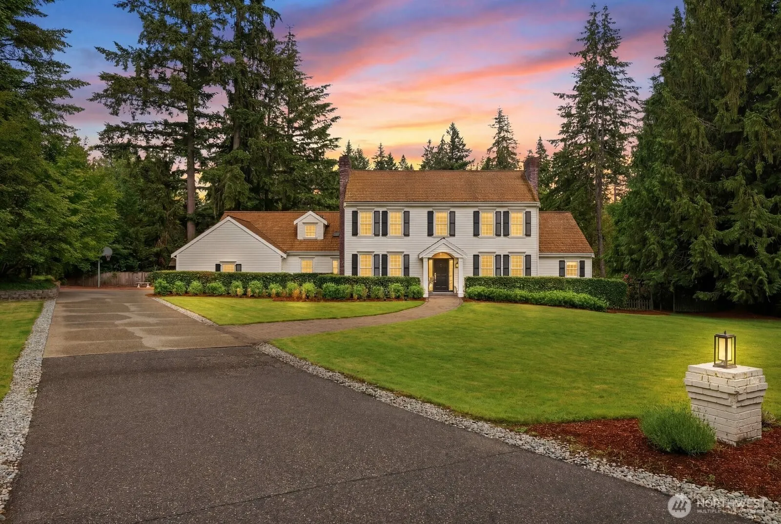 22615 NE 140th Way , Woodinville, WA 98077-7341