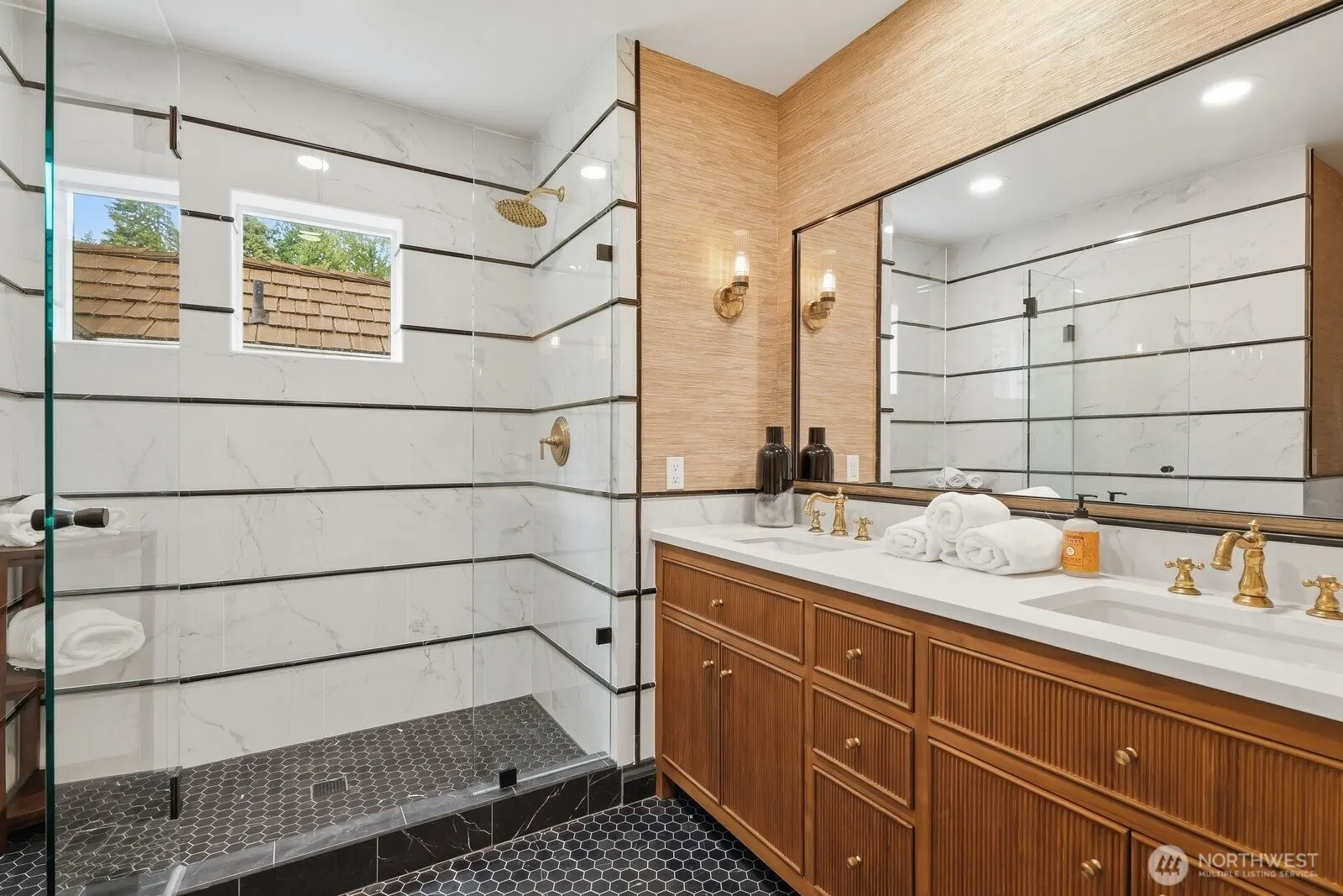 22615 NE 140th Way , Woodinville, WA 98077-7341