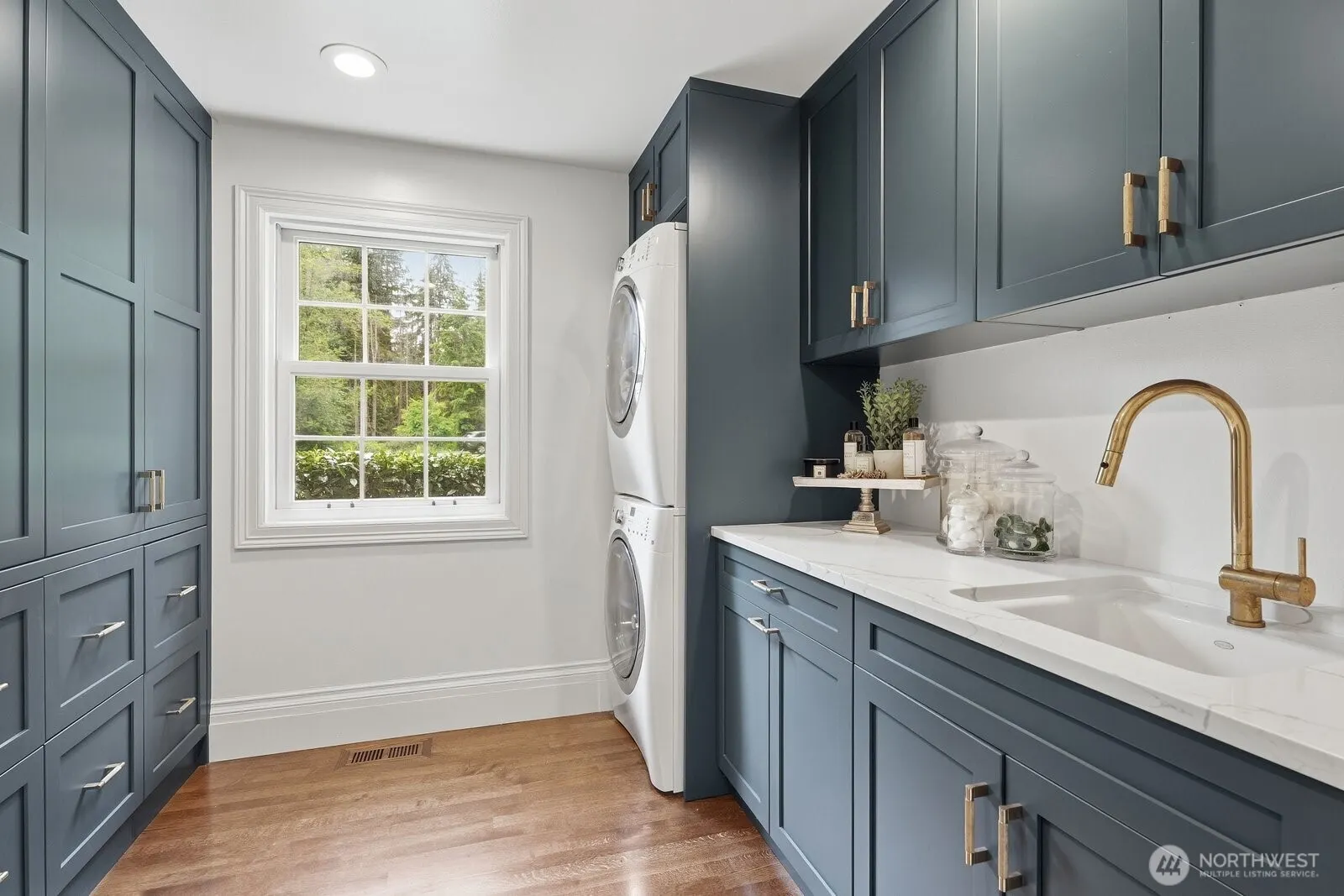 22615 NE 140th Way , Woodinville, WA 98077-7341