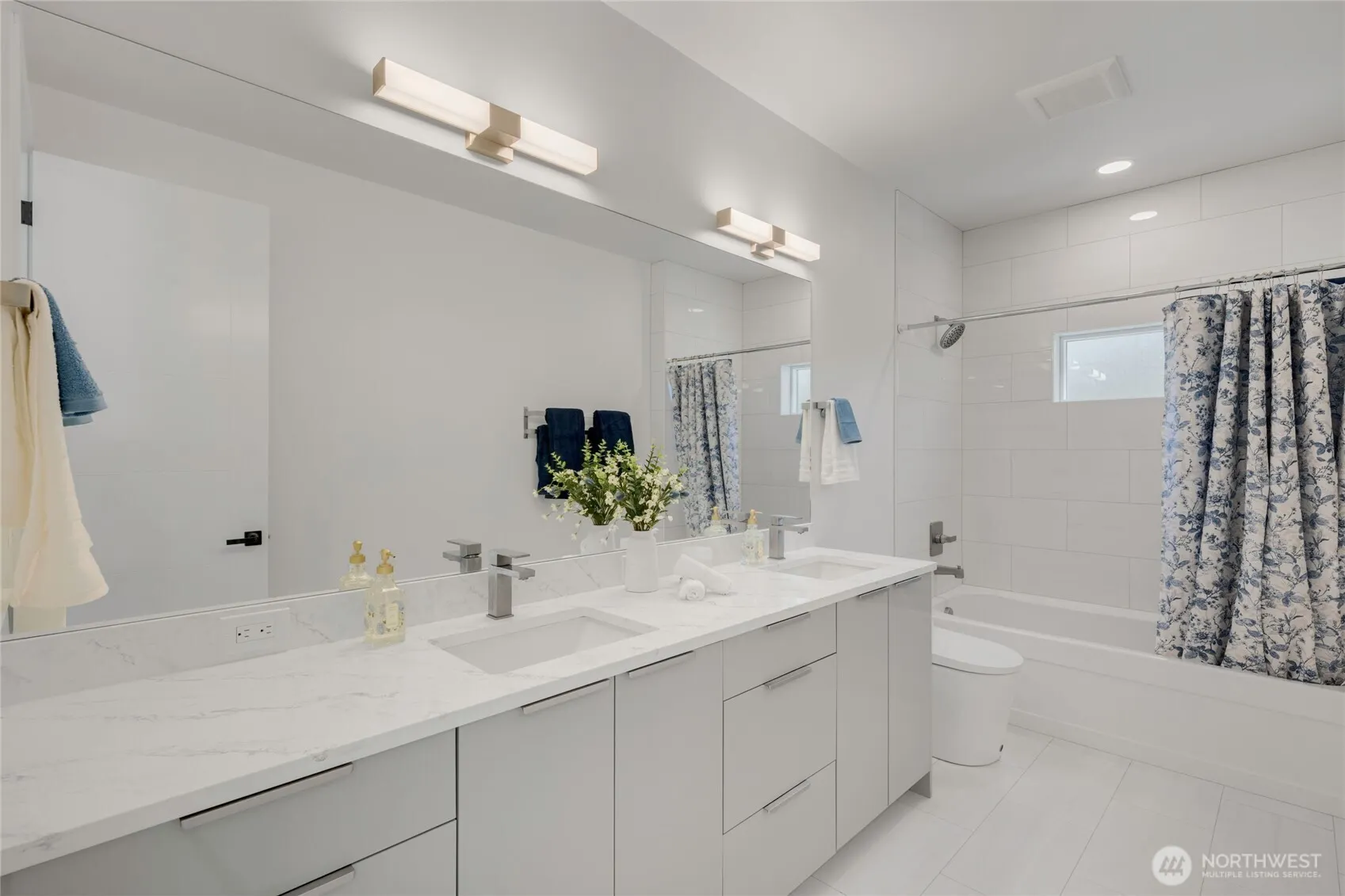 24225 SE 26th Place , Sammamish, WA 98075