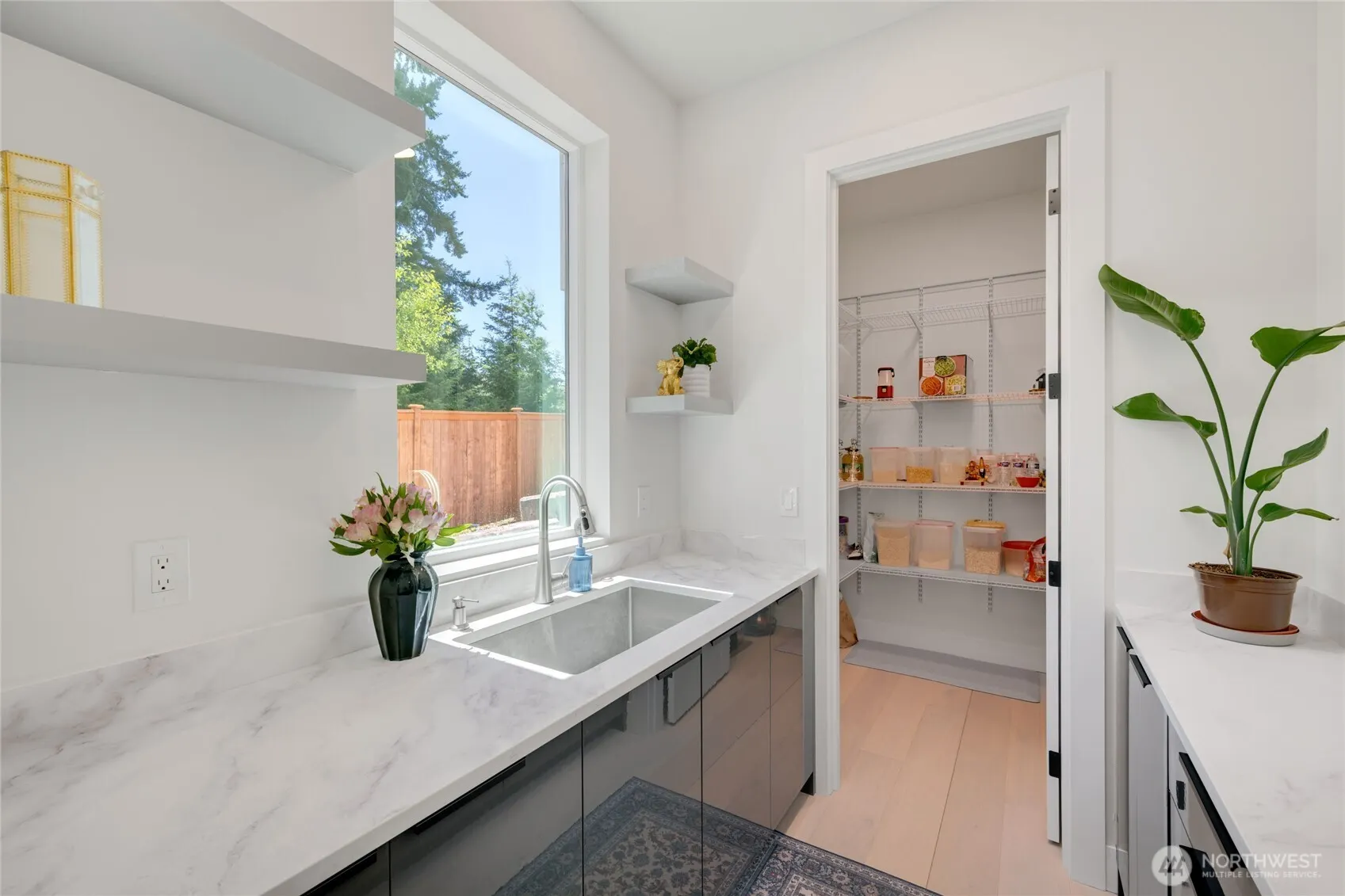 24225 SE 26th Place , Sammamish, WA 98075