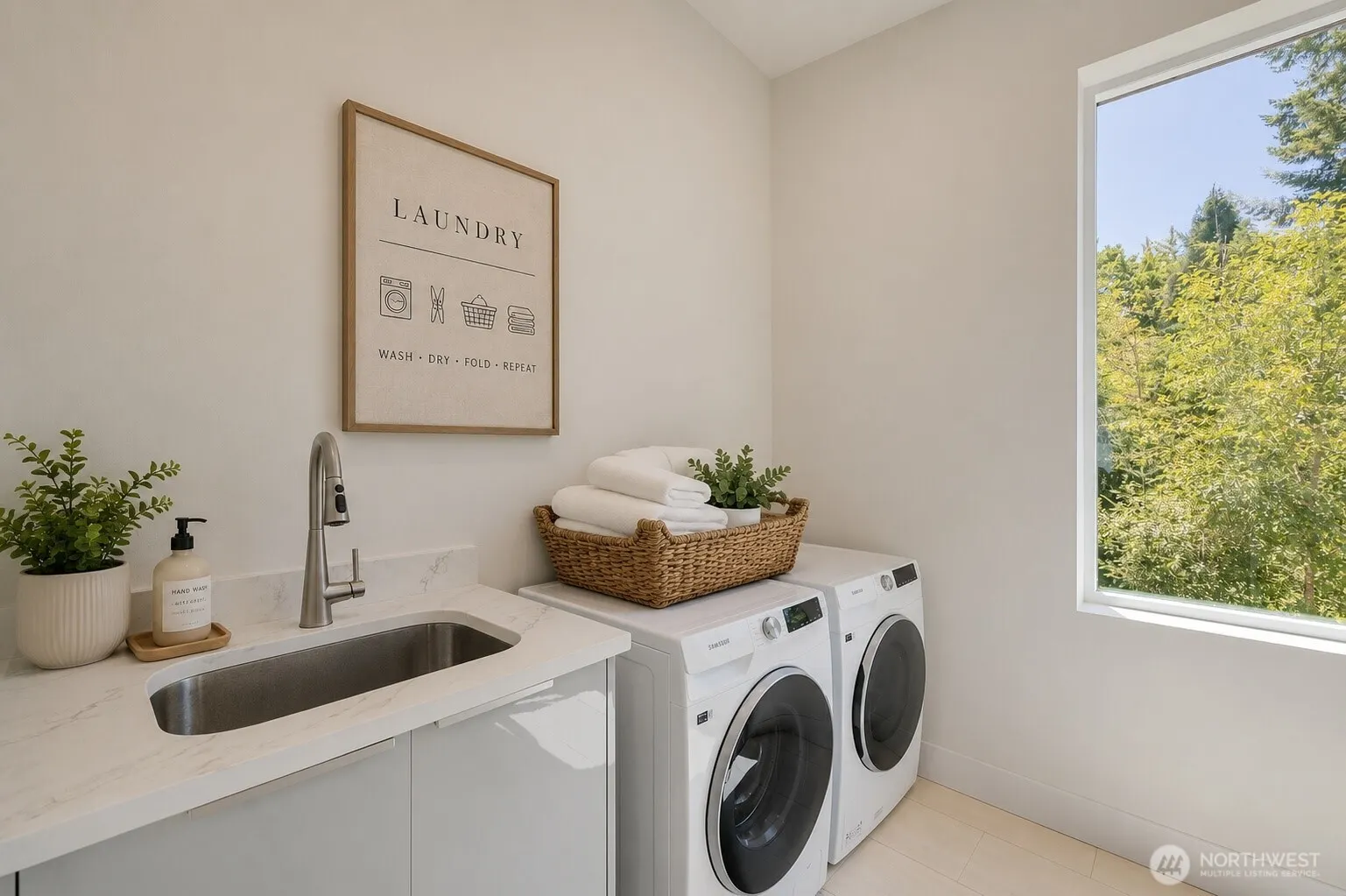 24225 SE 26th Place , Sammamish, WA 98075