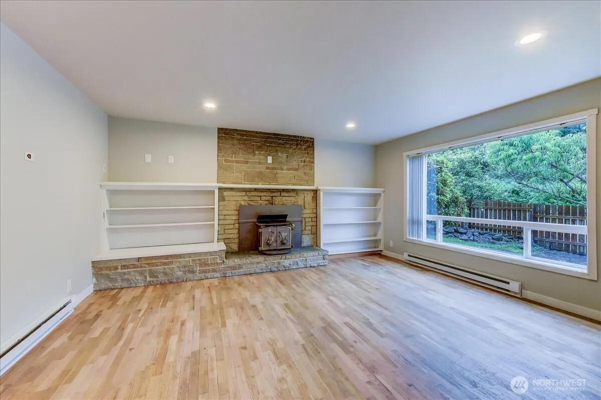 18115 185th Avenue NE, Woodinville, WA 98072