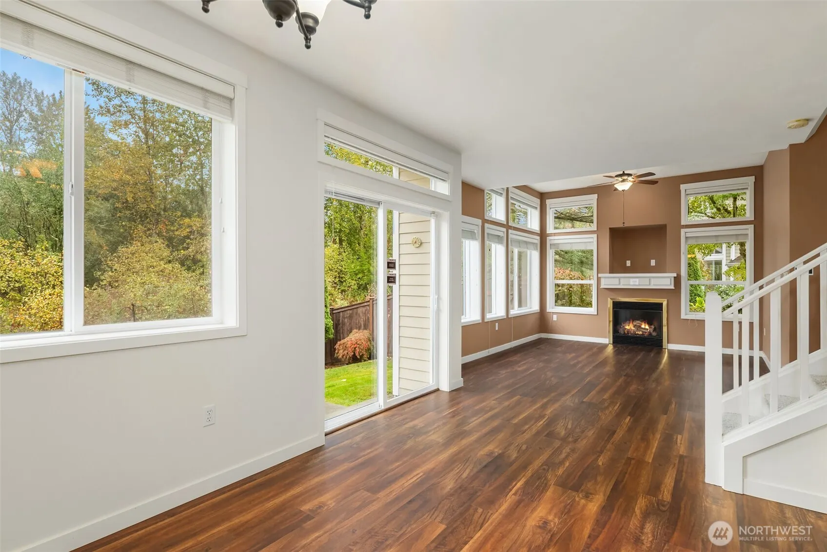 23748 SE 36th Lane , Sammamish, WA 98029