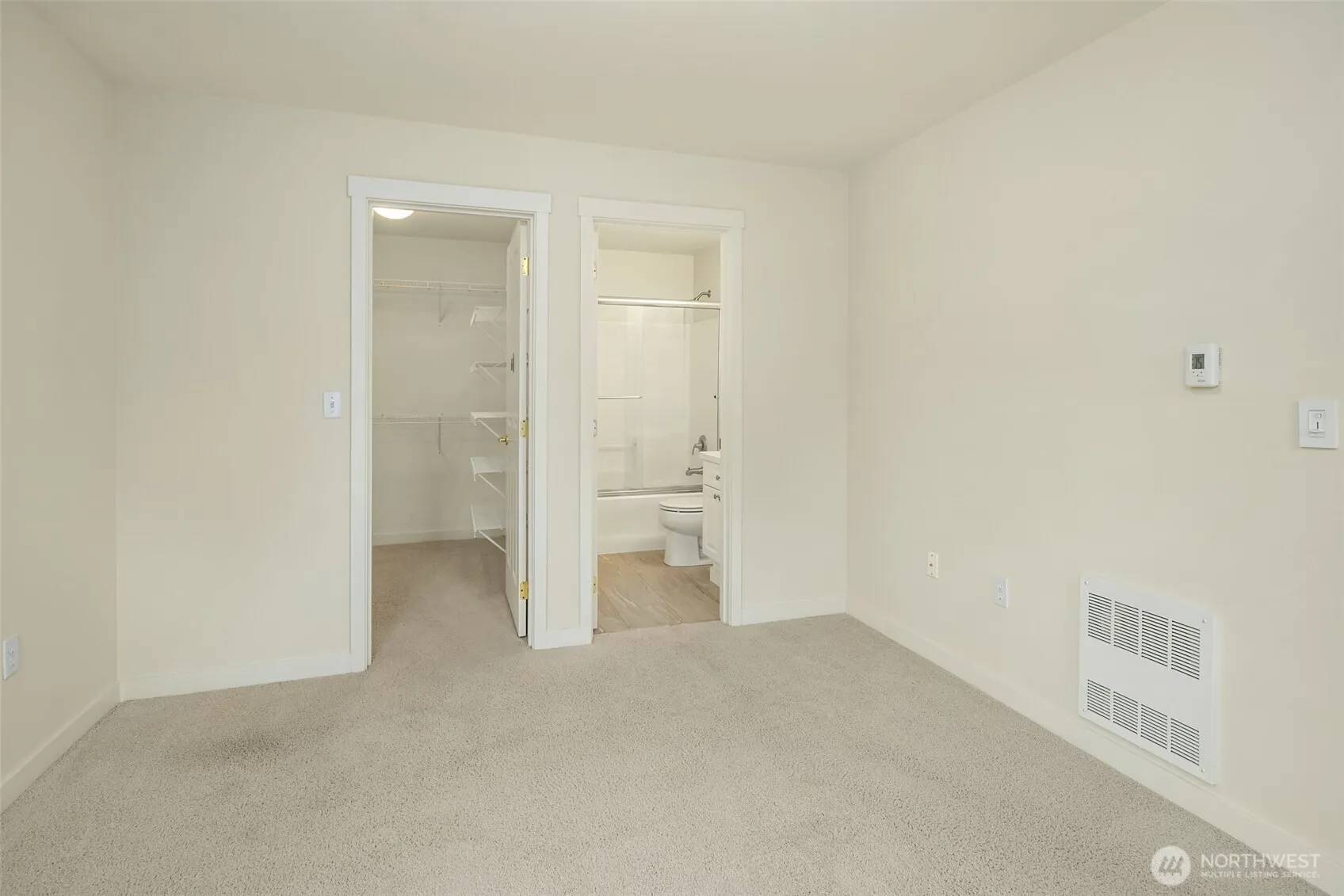 23748 SE 36th Lane , Sammamish, WA 98029