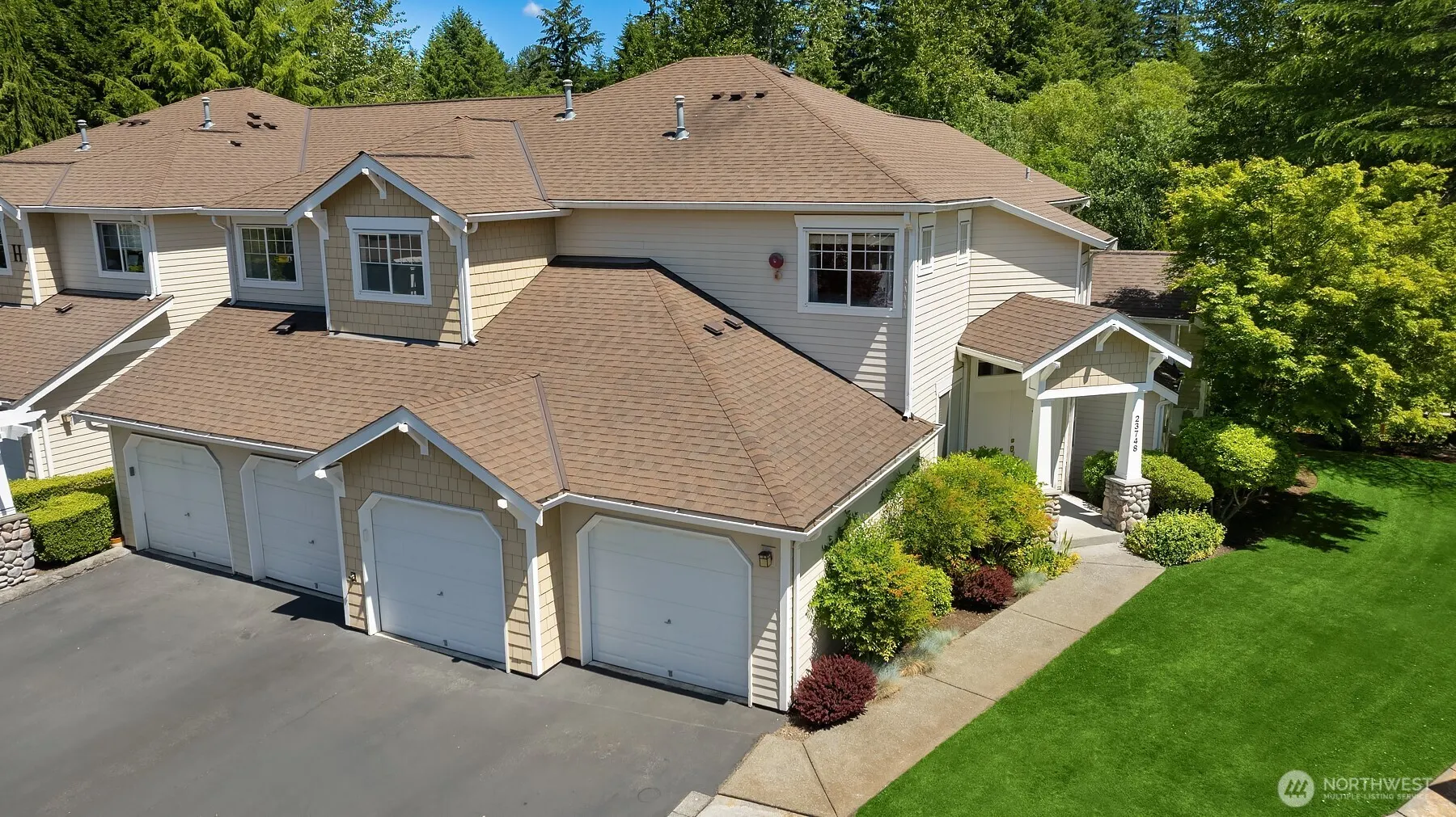 23748 SE 36th Lane , Sammamish, WA 98029