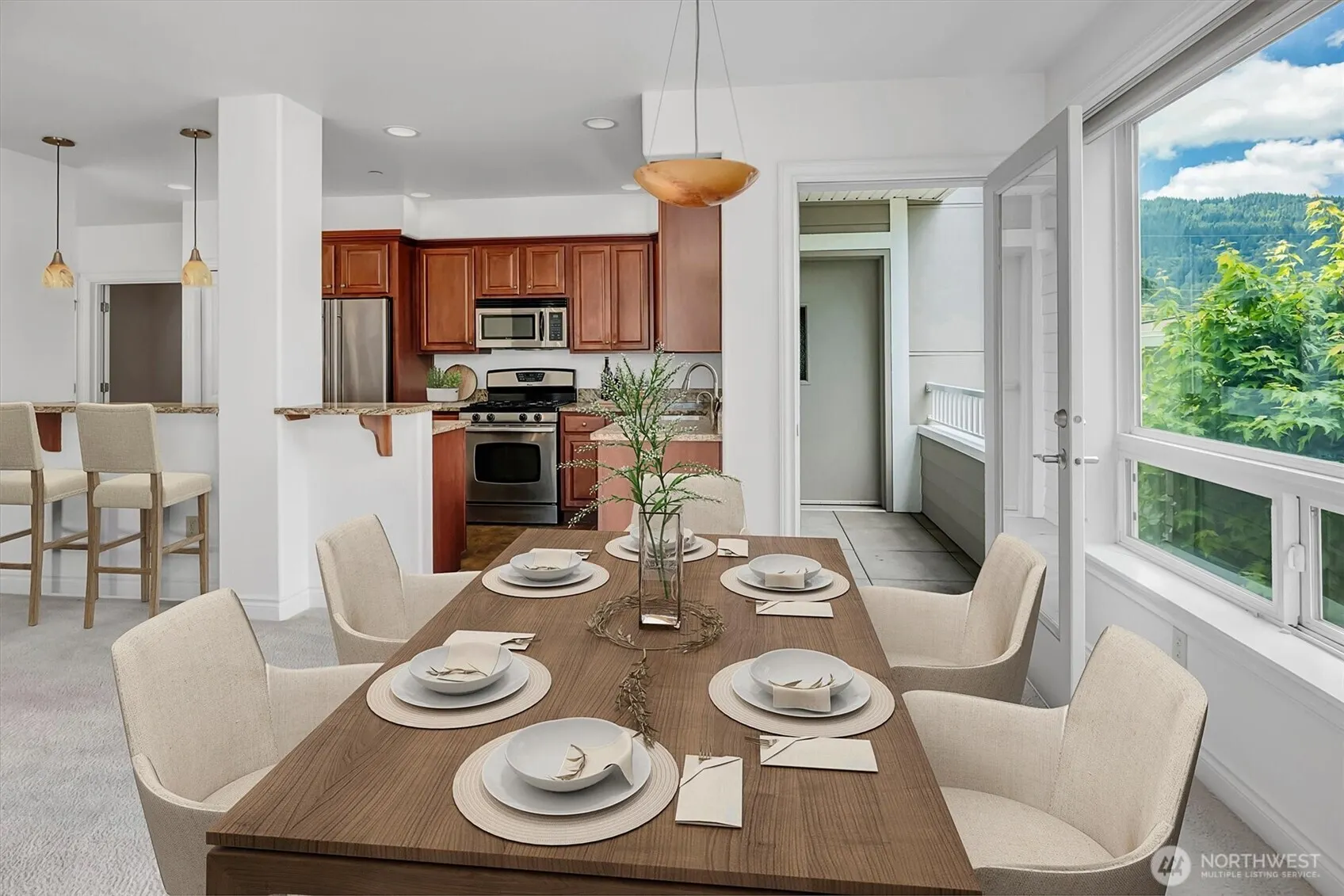 275 E Sunset Way #1A, Issaquah, WA 98027