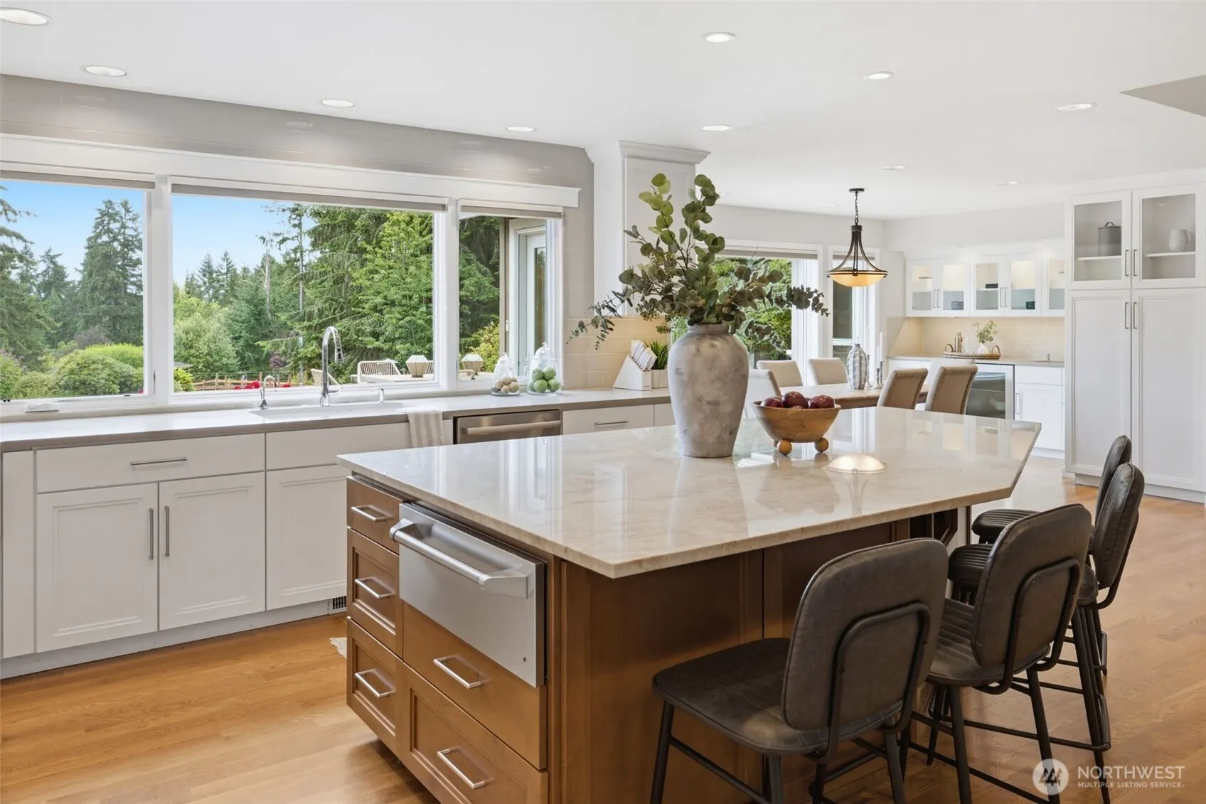 17633 NE 147th Street , Woodinville, WA 98072