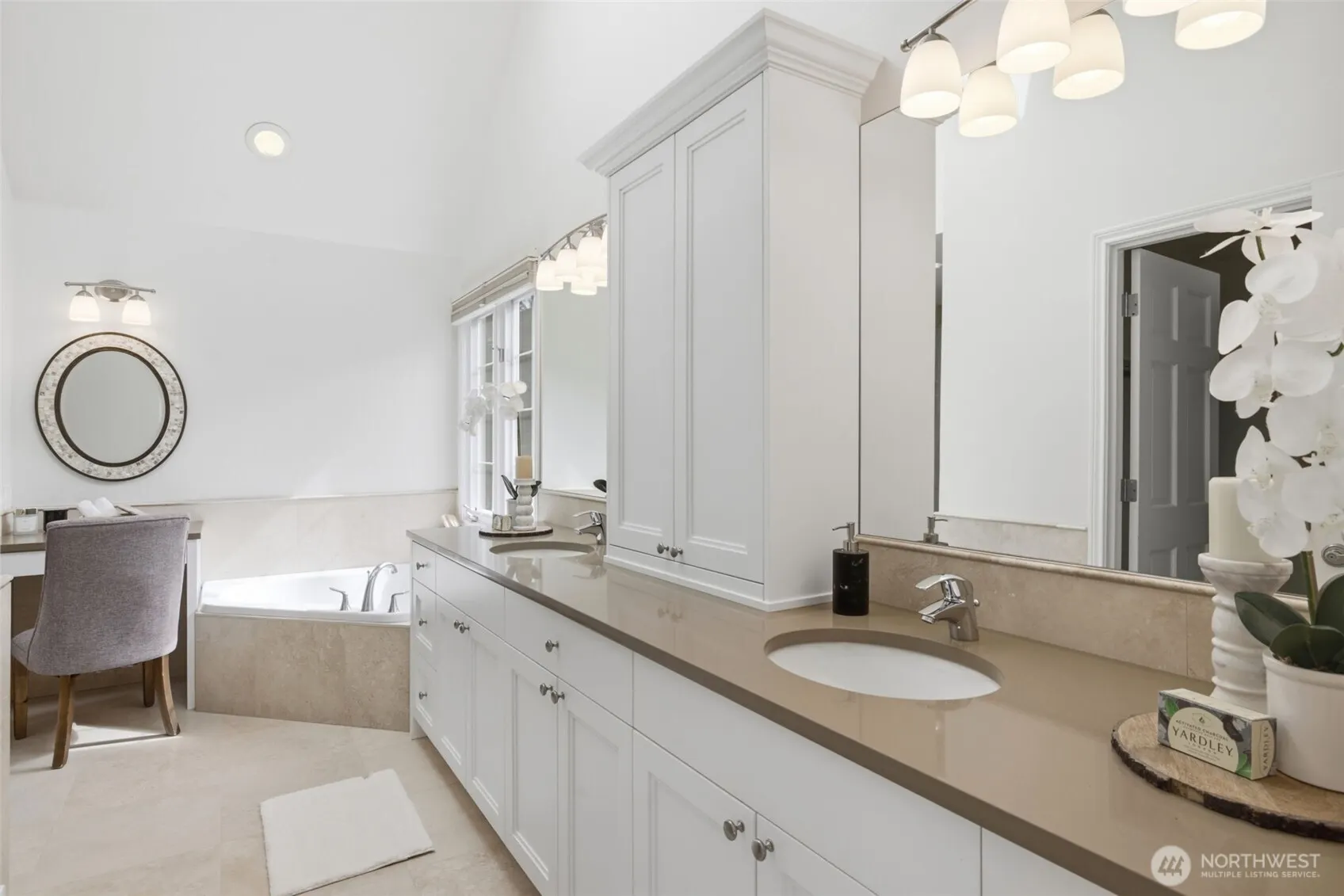 17633 NE 147th Street , Woodinville, WA 98072
