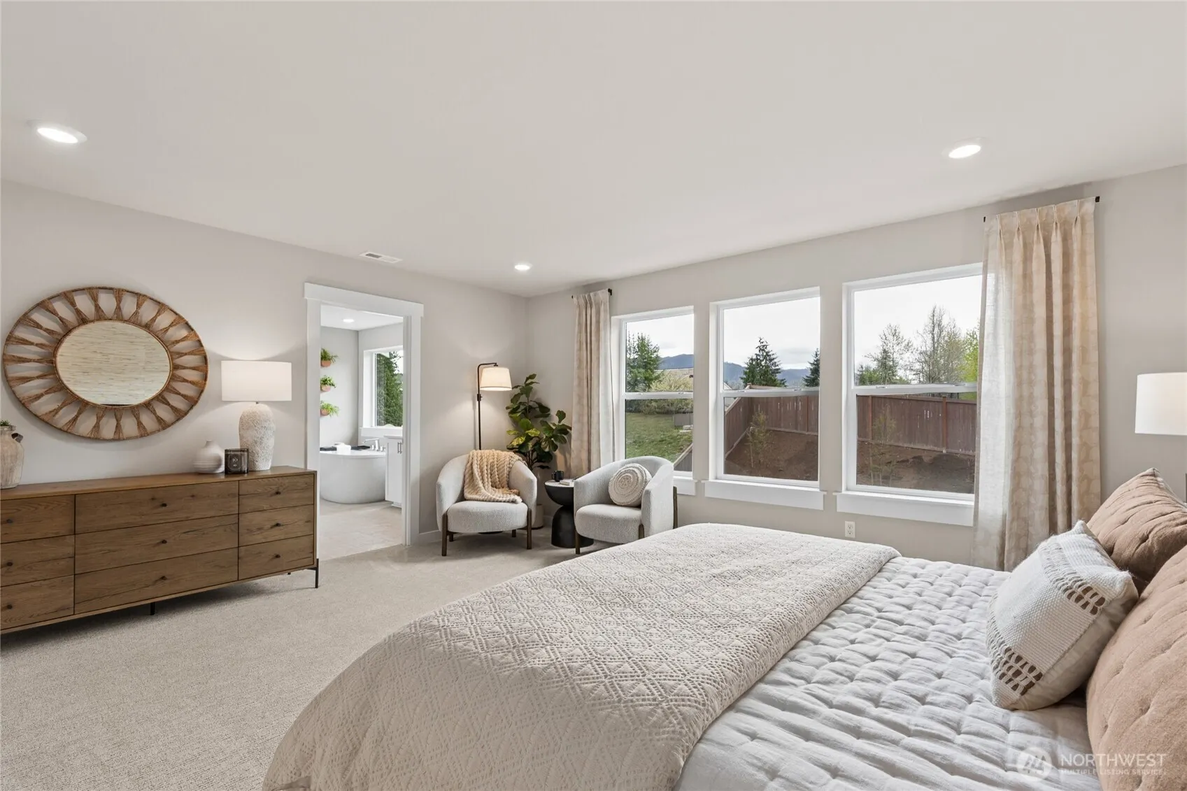 23699 SE 49th Street #22, Issaquah, WA 98029