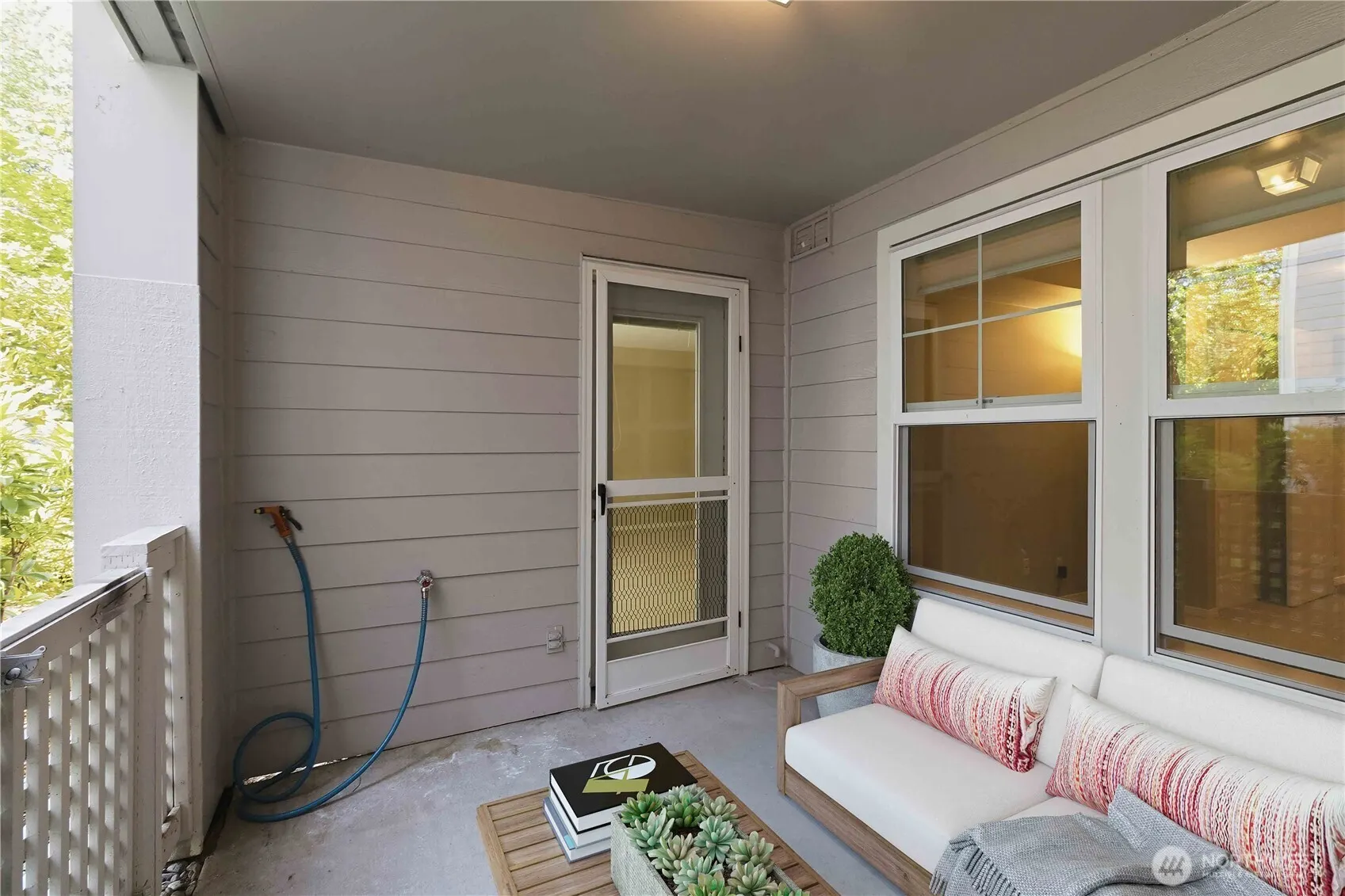 3941 226th Place SE #103, Issaquah, WA 98029