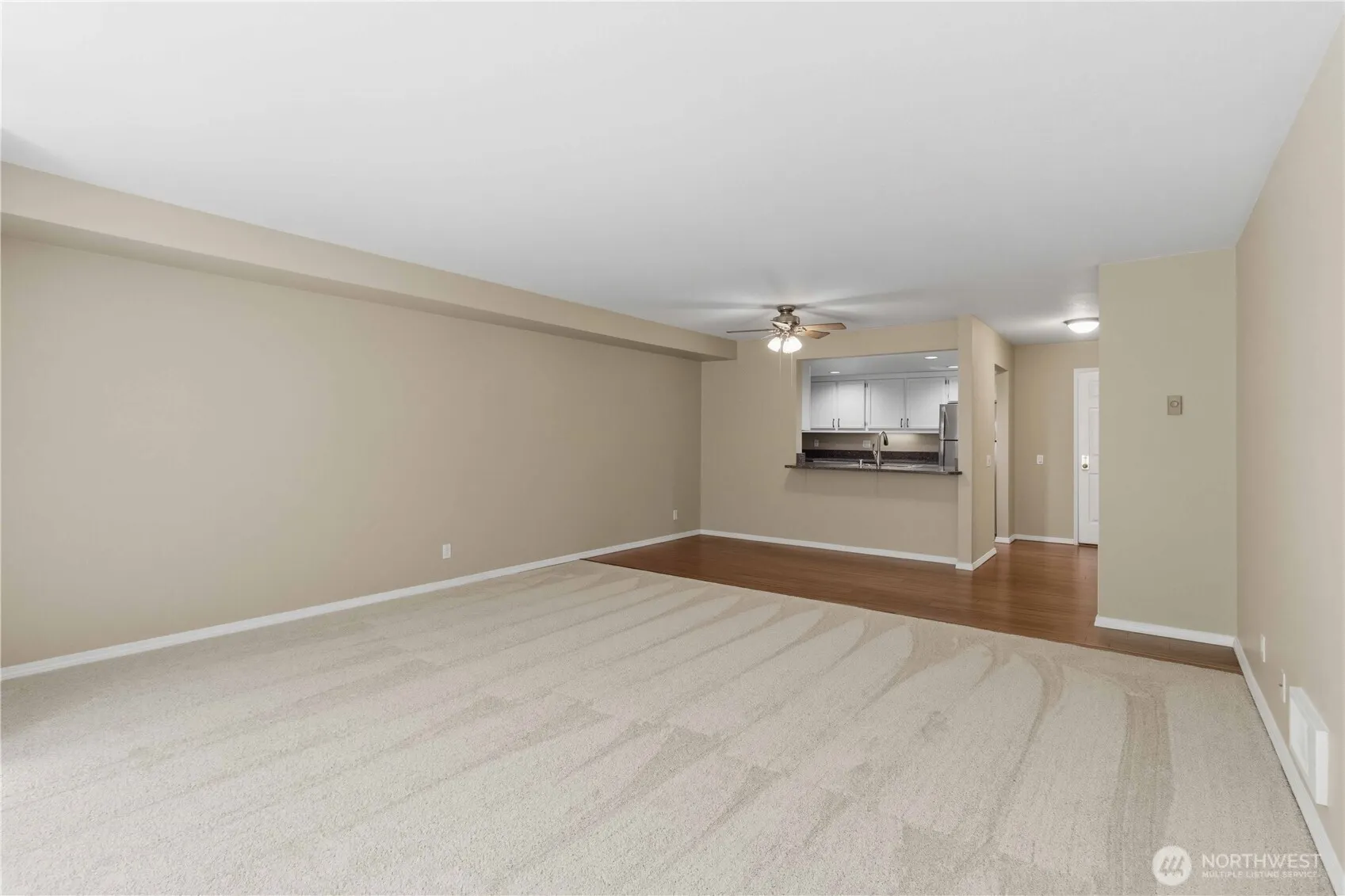 3941 226th Place SE #103, Issaquah, WA 98029