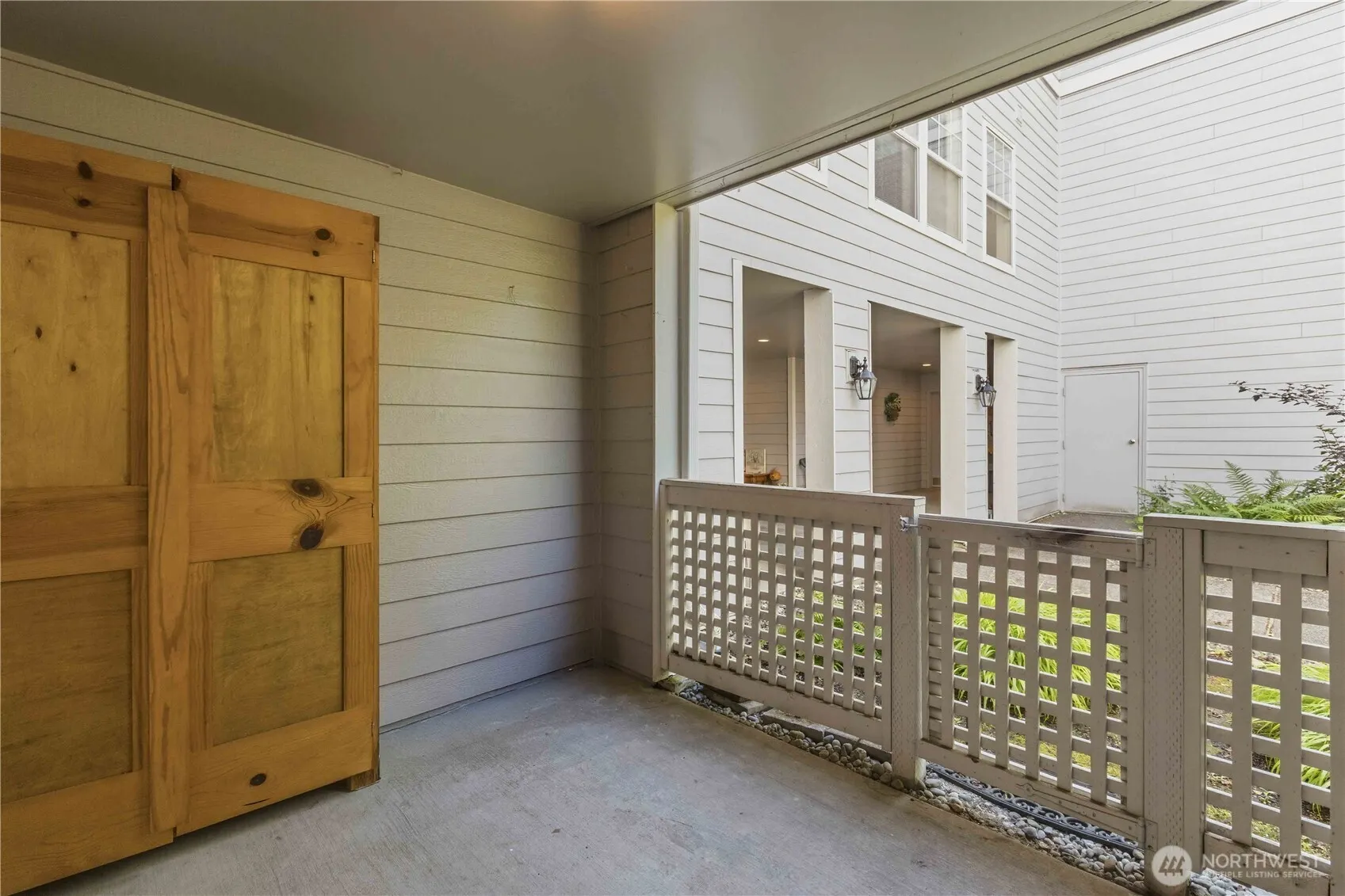 3941 226th Place SE #103, Issaquah, WA 98029