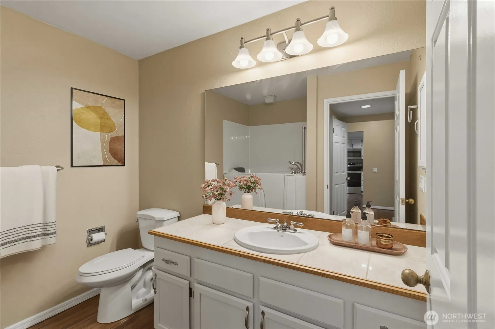 3941 226th Place SE #103, Issaquah, WA 98029