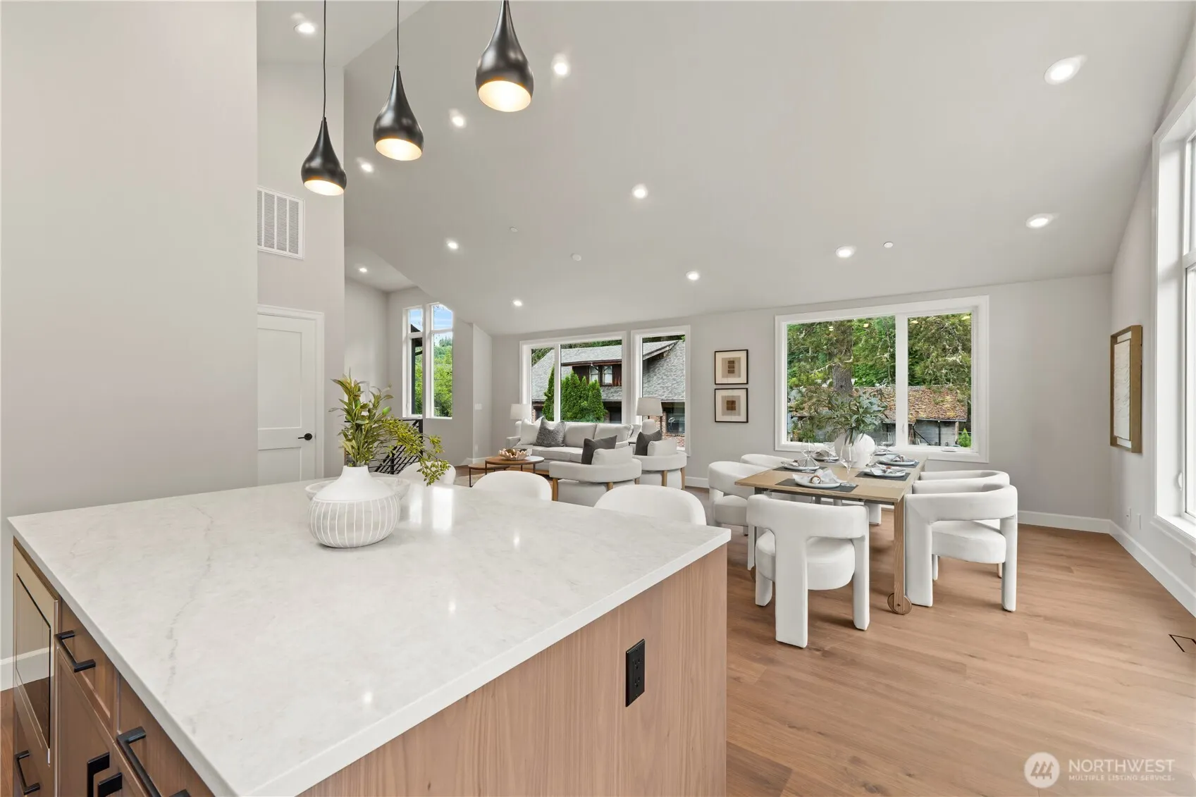 529 SE Bush Street #B, Issaquah, WA 98027