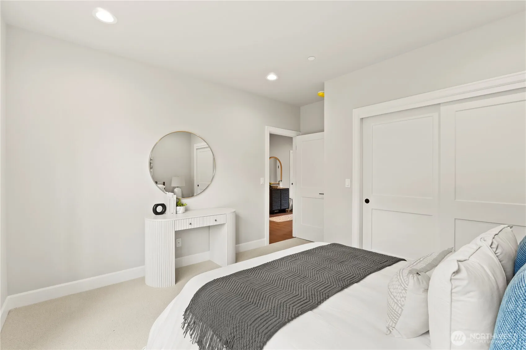 529 SE Bush Street #B, Issaquah, WA 98027