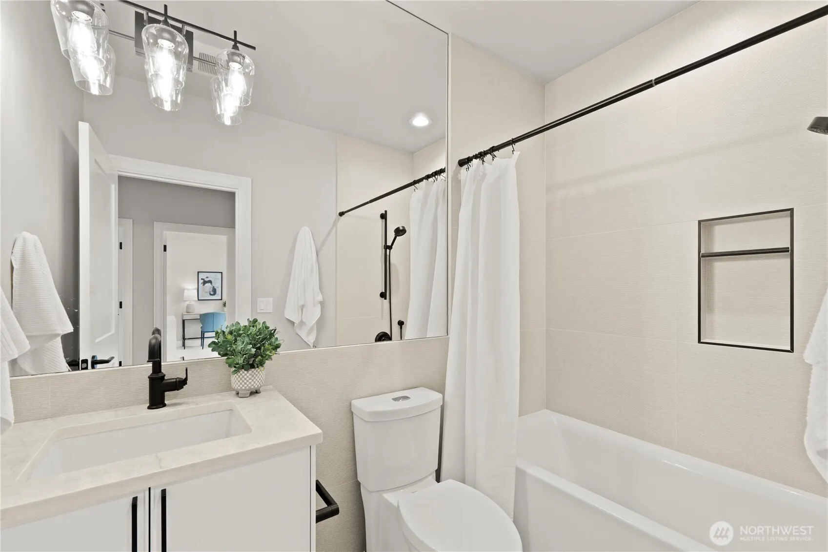 529 SE Bush Street #B, Issaquah, WA 98027