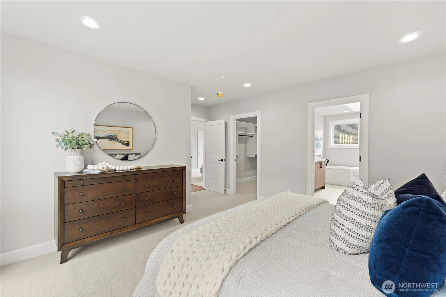 529 SE Bush Street #B, Issaquah, WA 98027