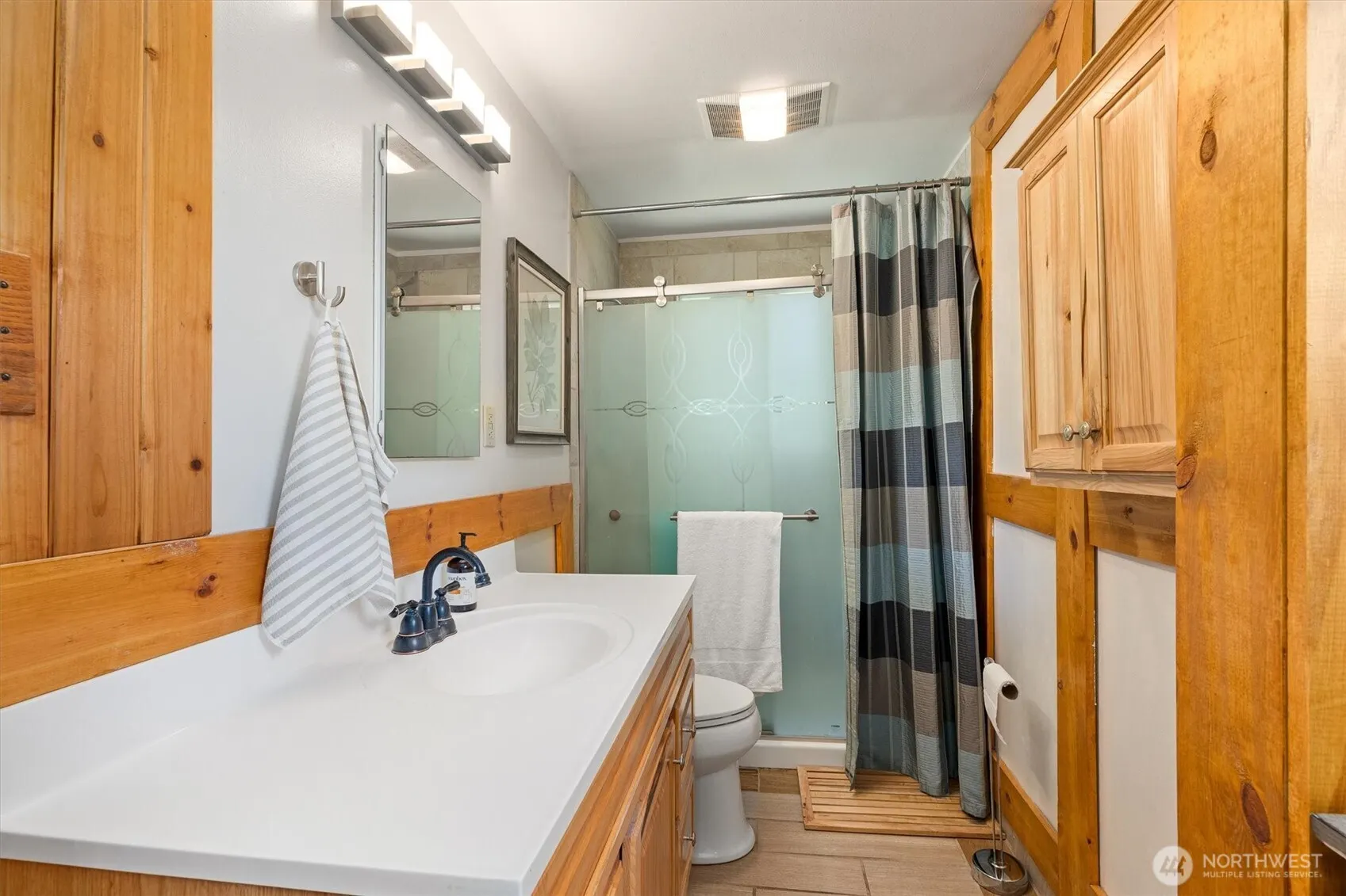 22122 SE 51st Place , Issaquah, WA 98029