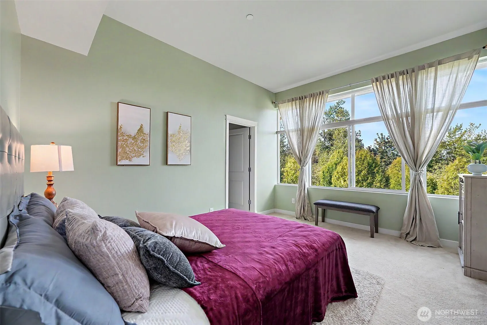 1748 24th Avenue NE, Issaquah, WA 98029