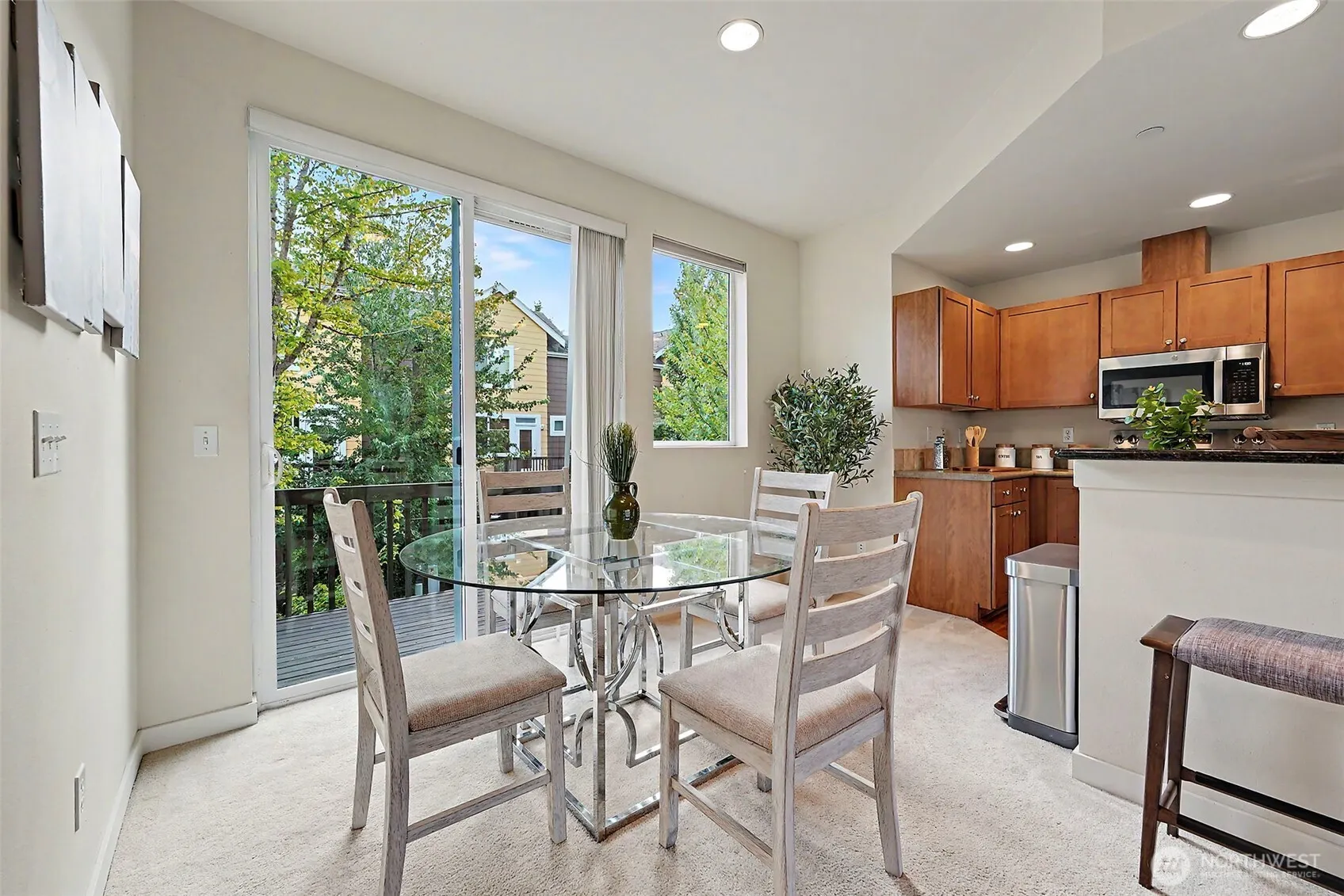 1748 24th Avenue NE, Issaquah, WA 98029