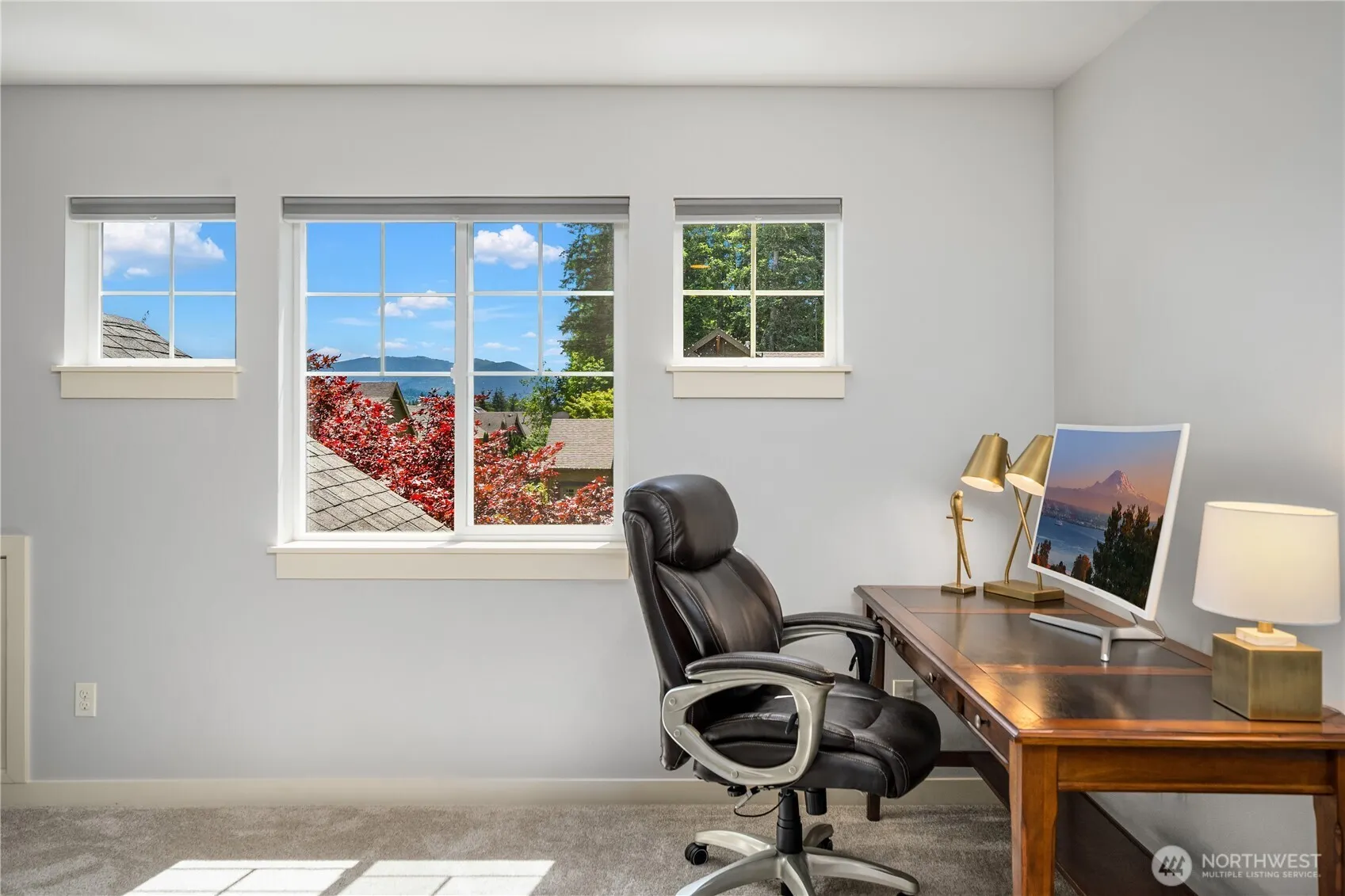 24816 SE 17th Place , Sammamish, WA 98075