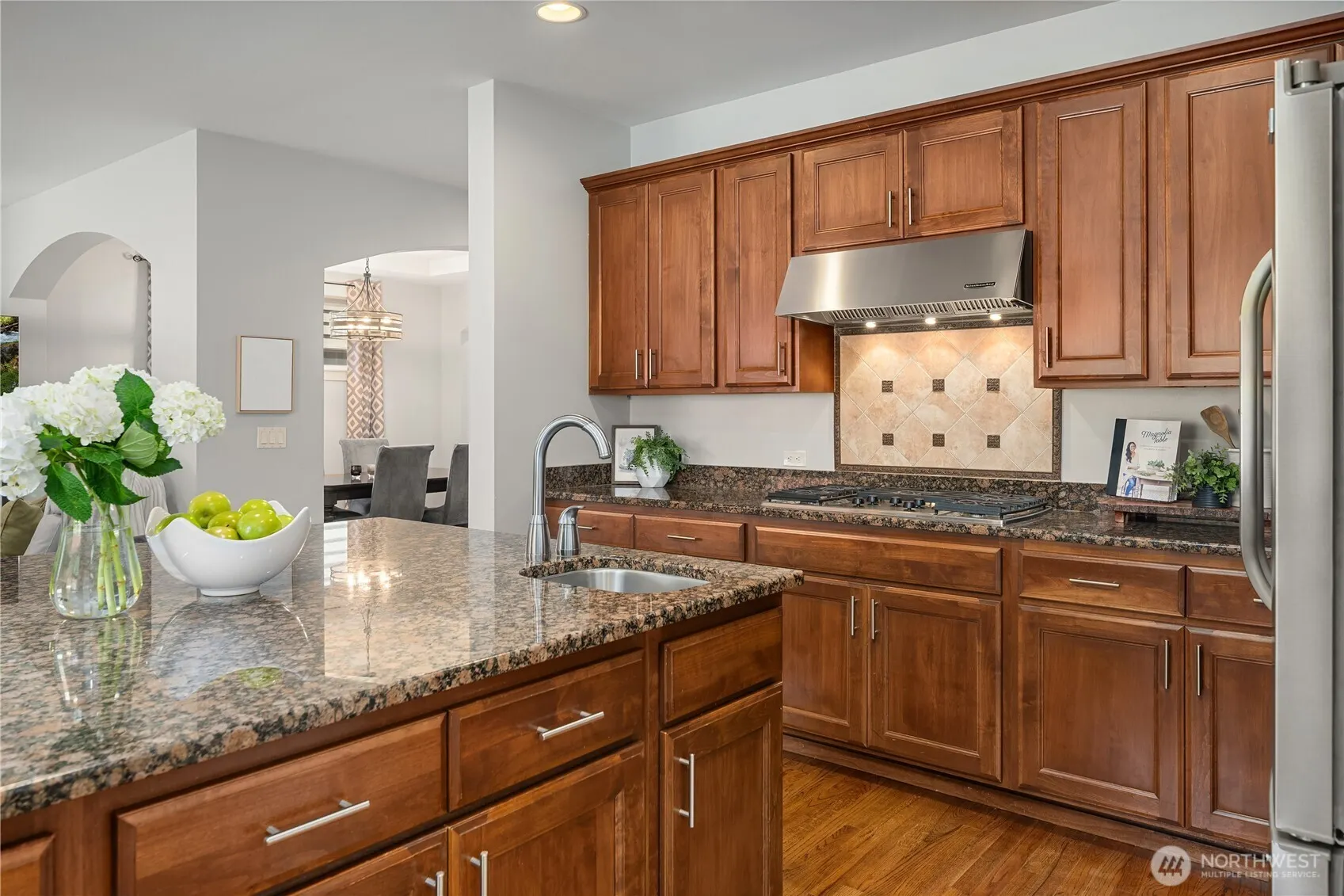 24816 SE 17th Place , Sammamish, WA 98075