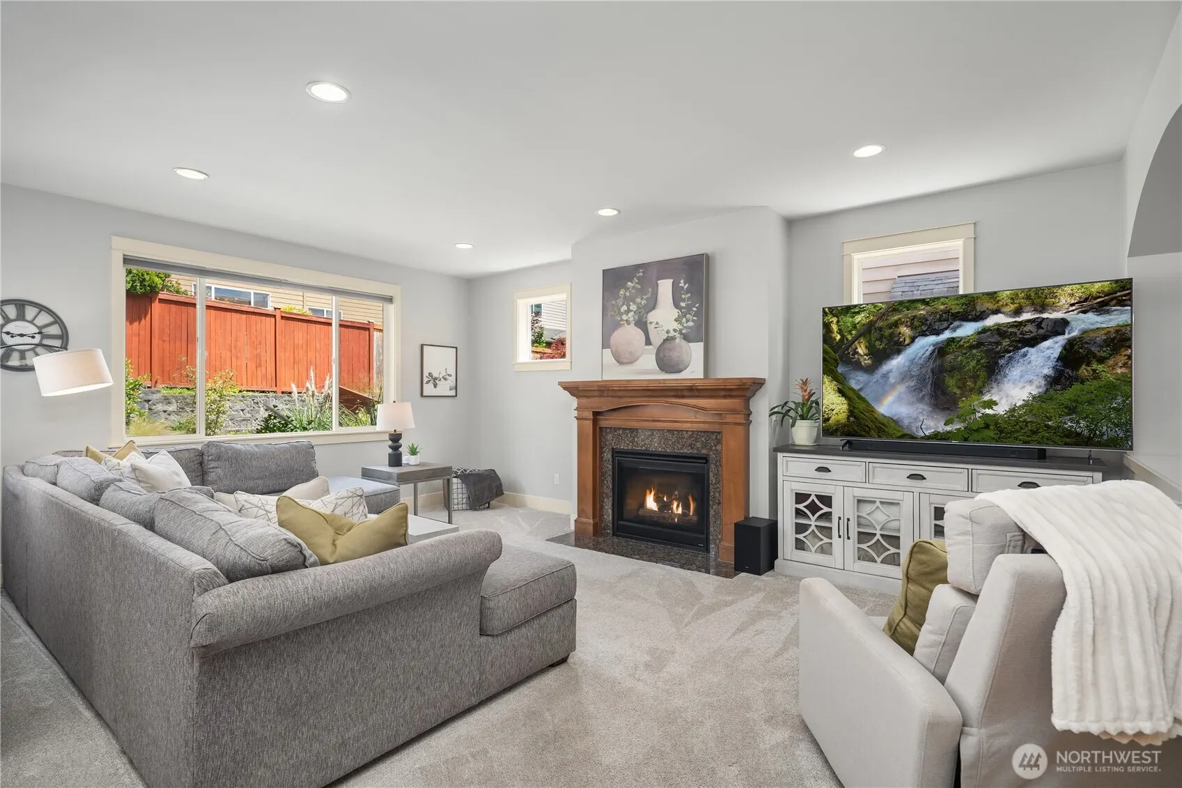 24816 SE 17th Place , Sammamish, WA 98075